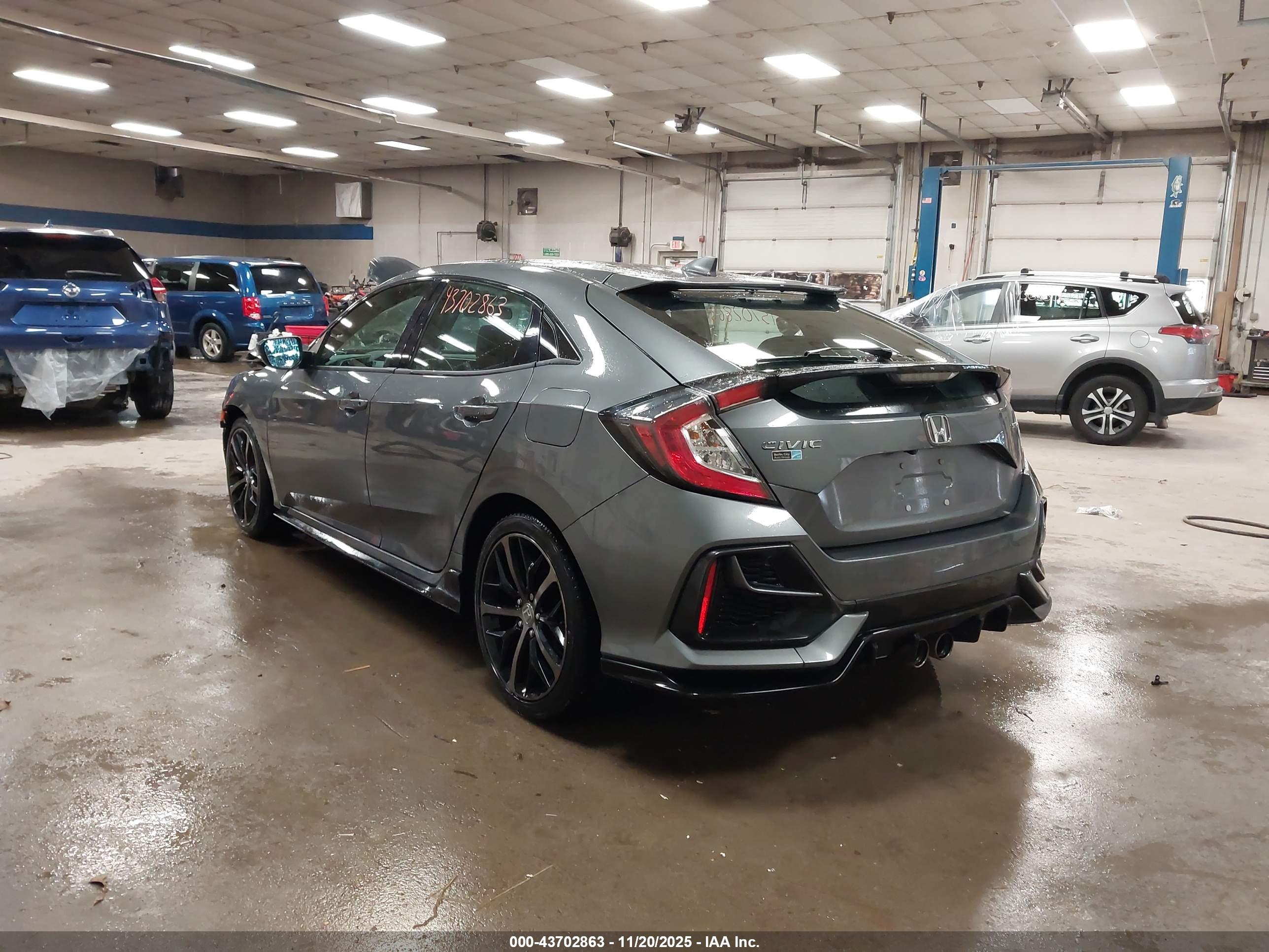 HONDA CIVIC image 3