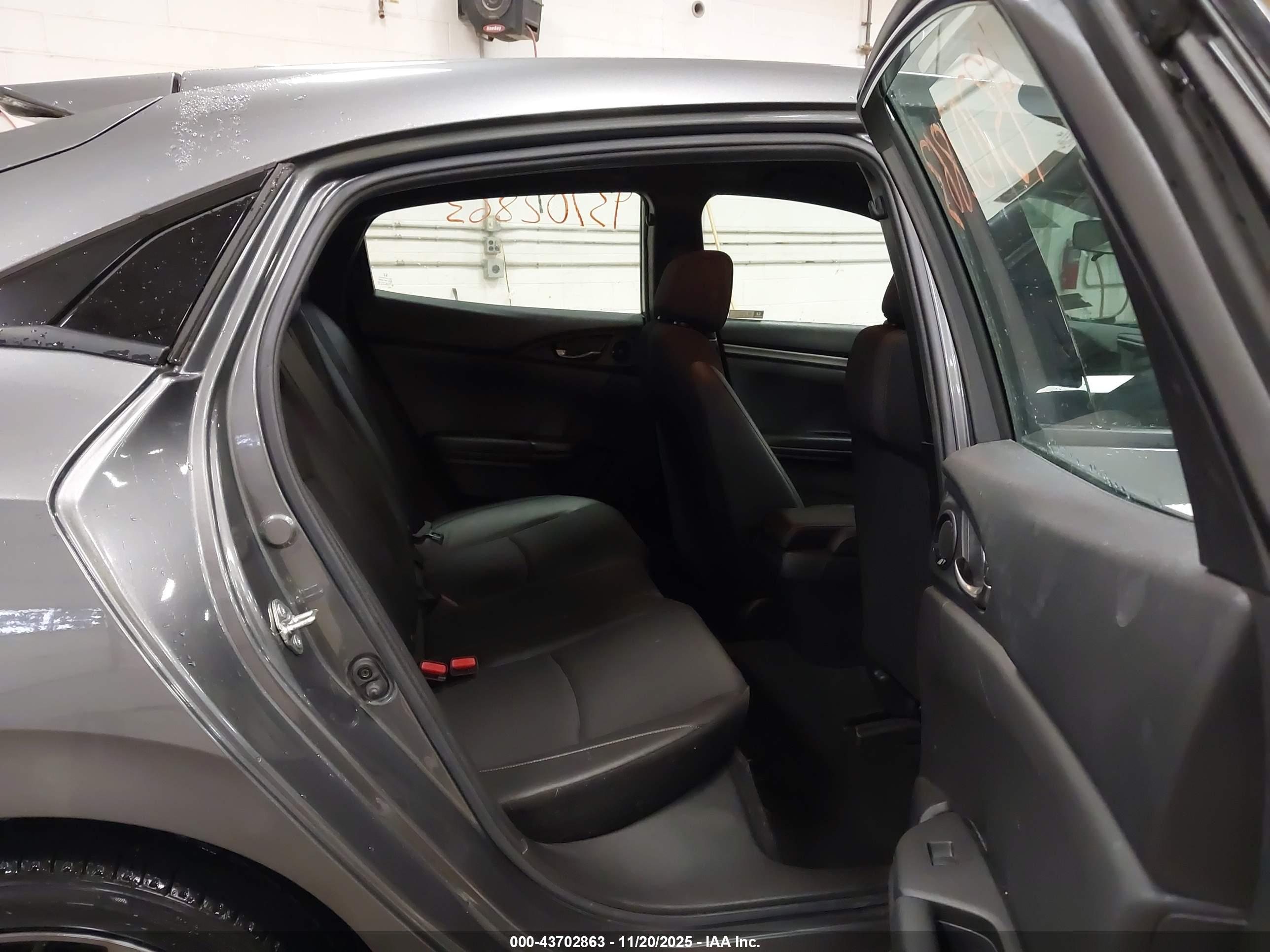 HONDA CIVIC image 8