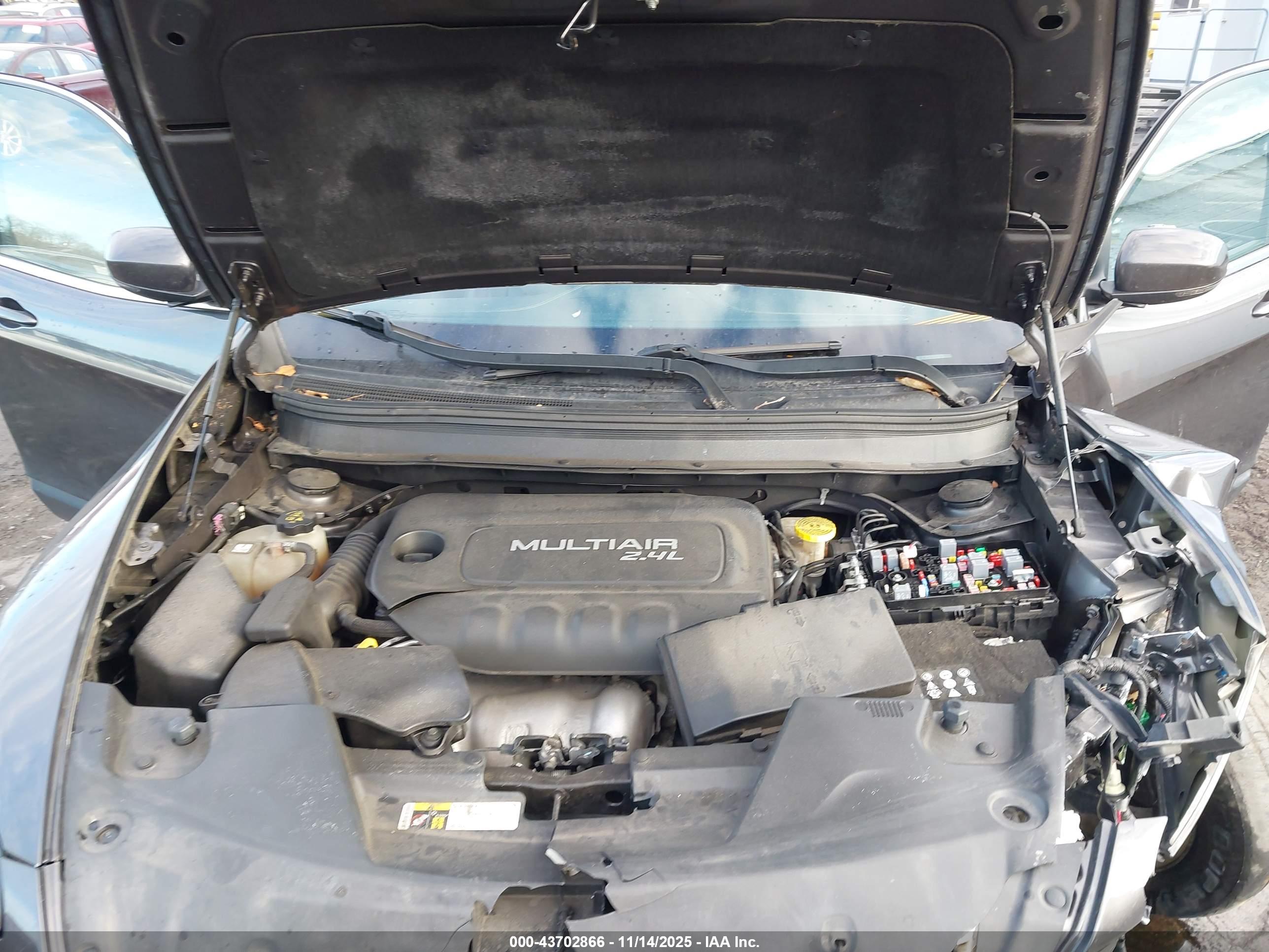JEEP CHEROKEE image 10