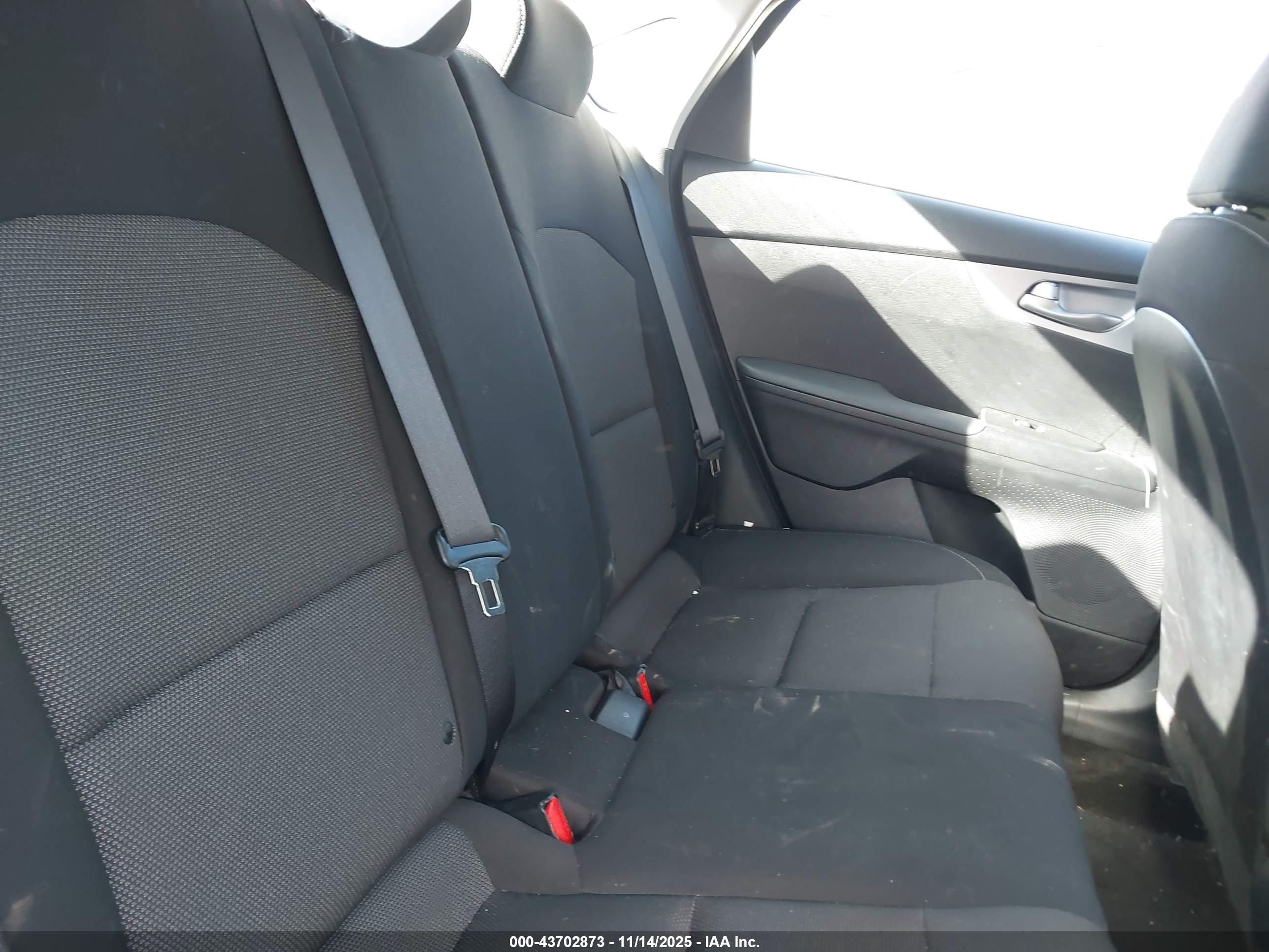 KIA FORTE image 8