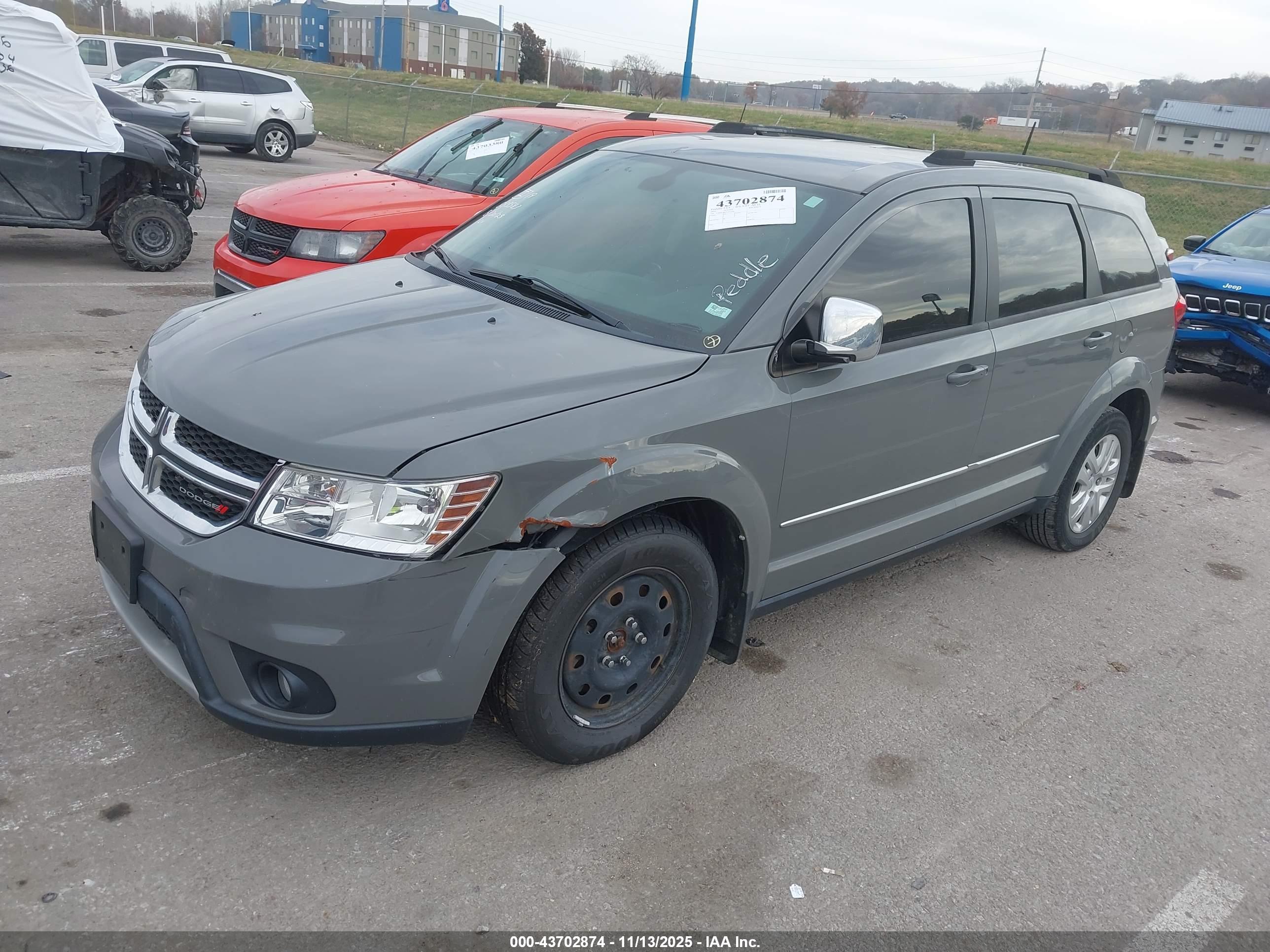 DODGE JOURNEY image 2