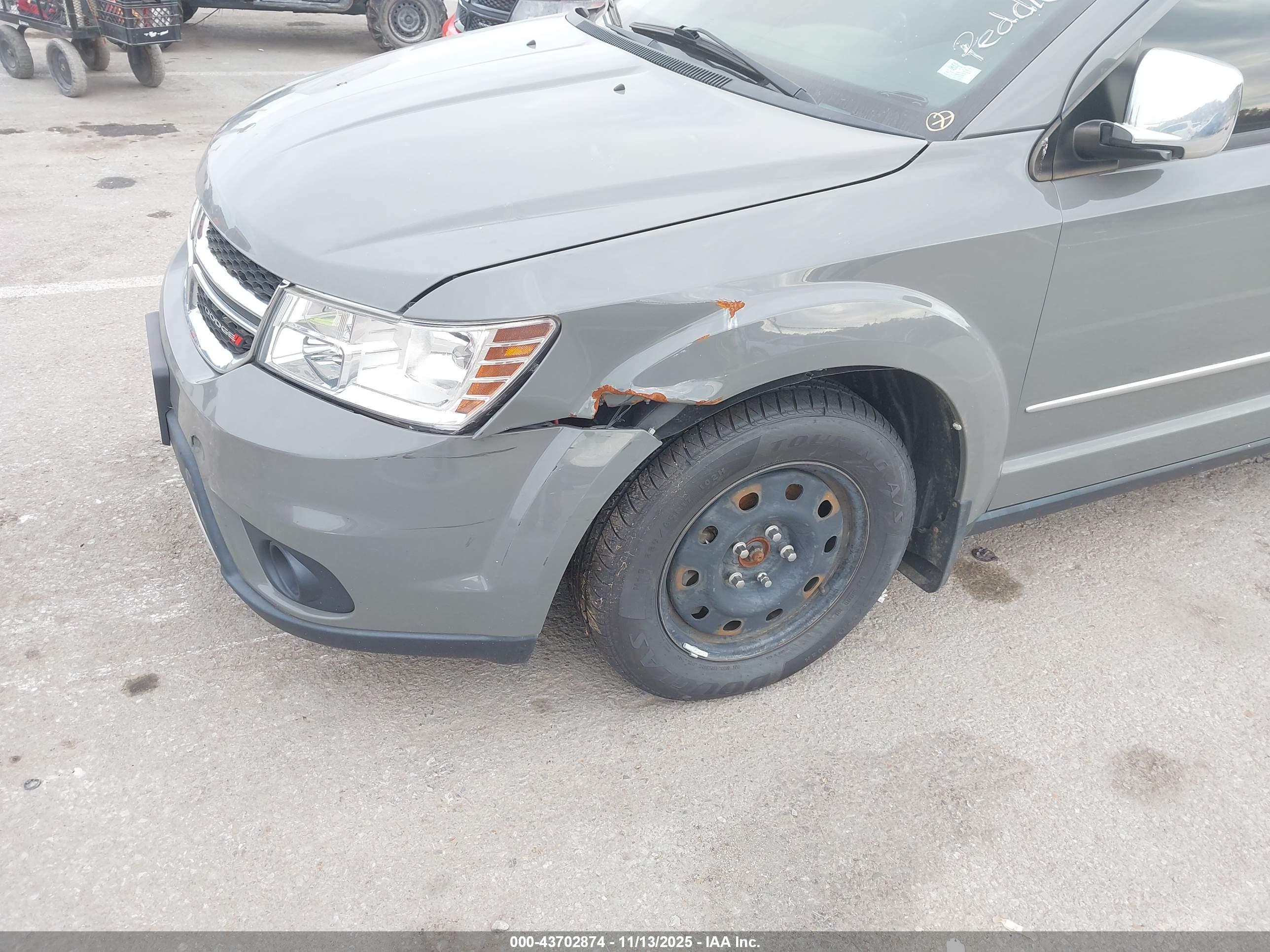 DODGE JOURNEY image 6