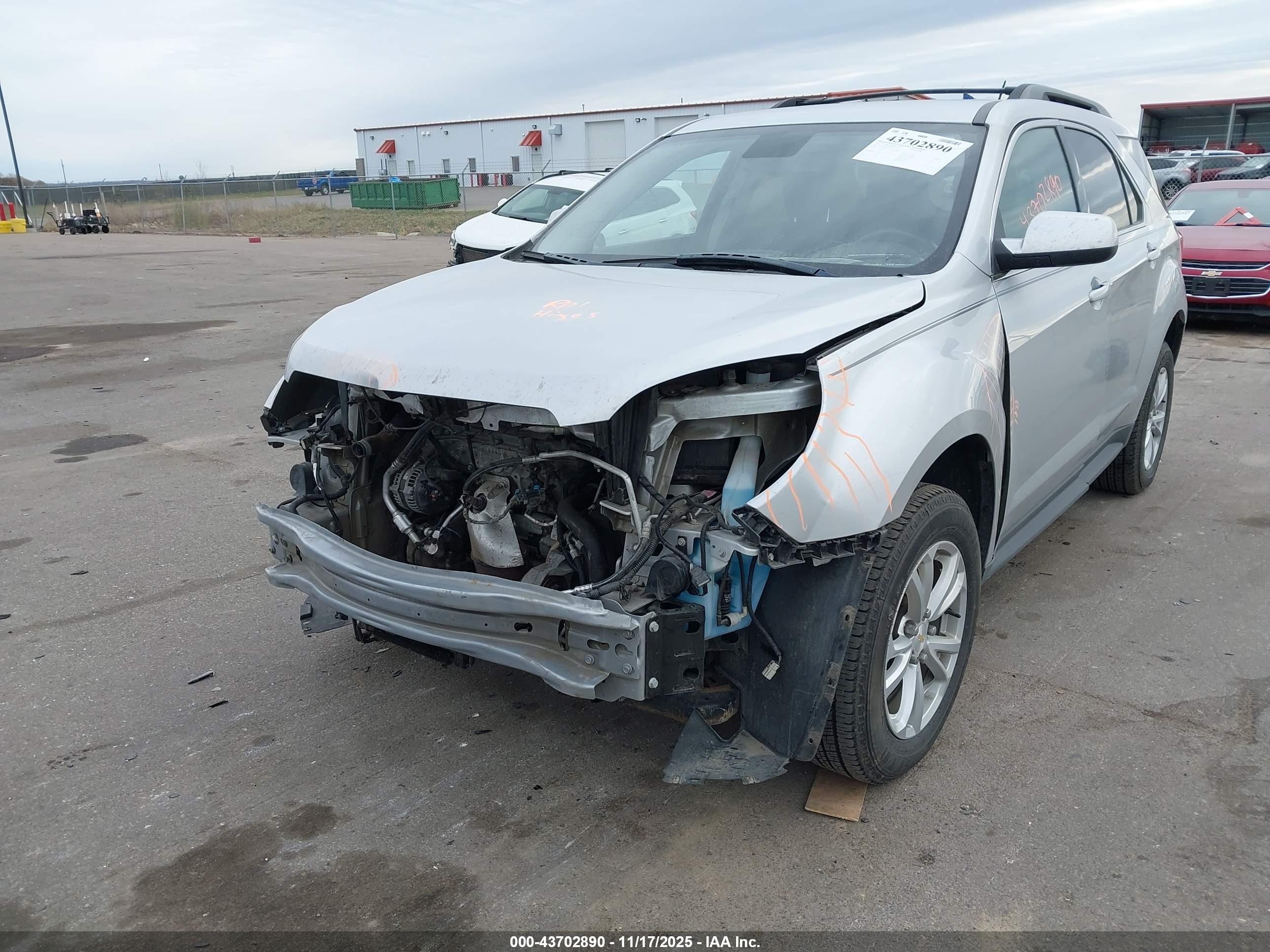 CHEVROLET EQUINOX image 6