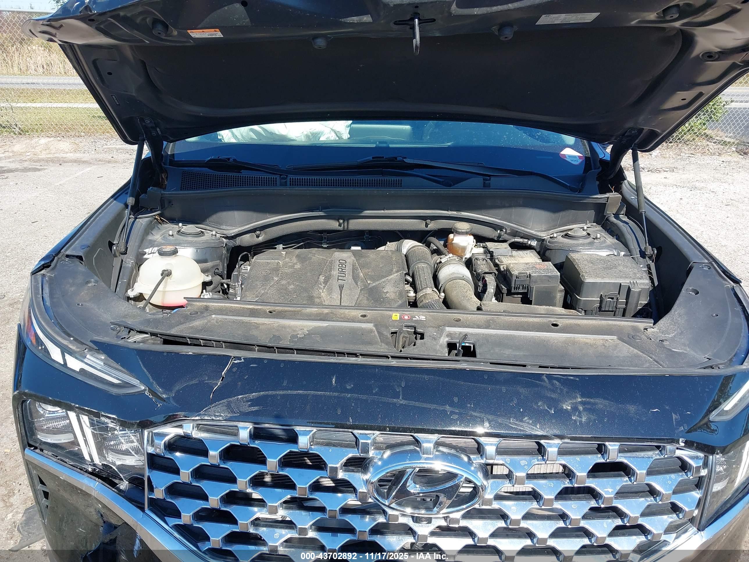 HYUNDAI SANTA image 10