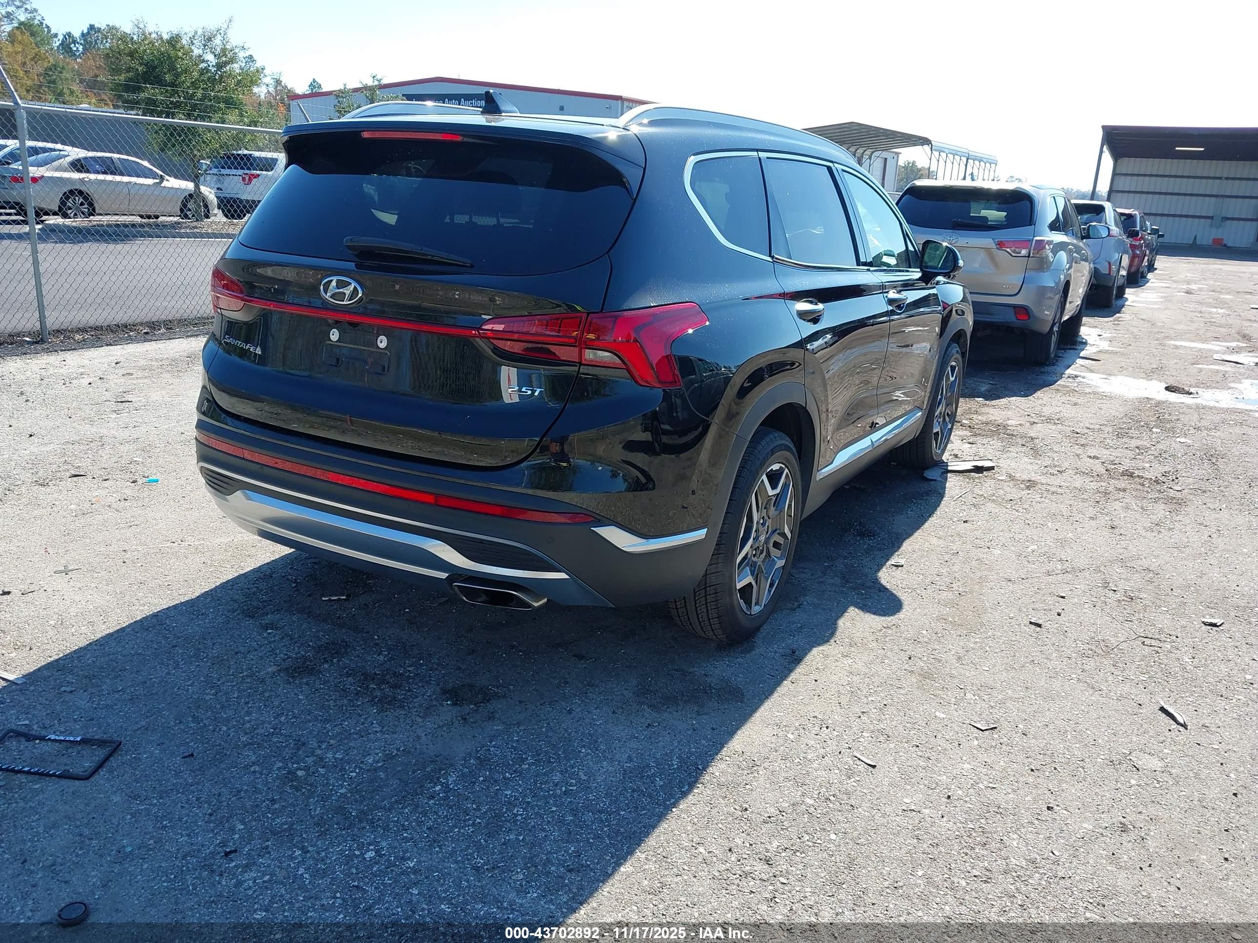 HYUNDAI SANTA image 4