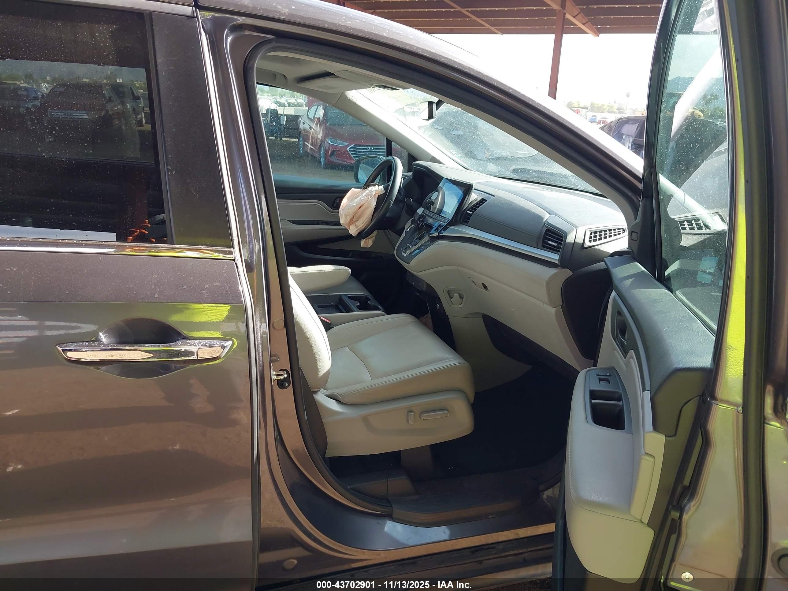 HONDA ODYSSEY image 5