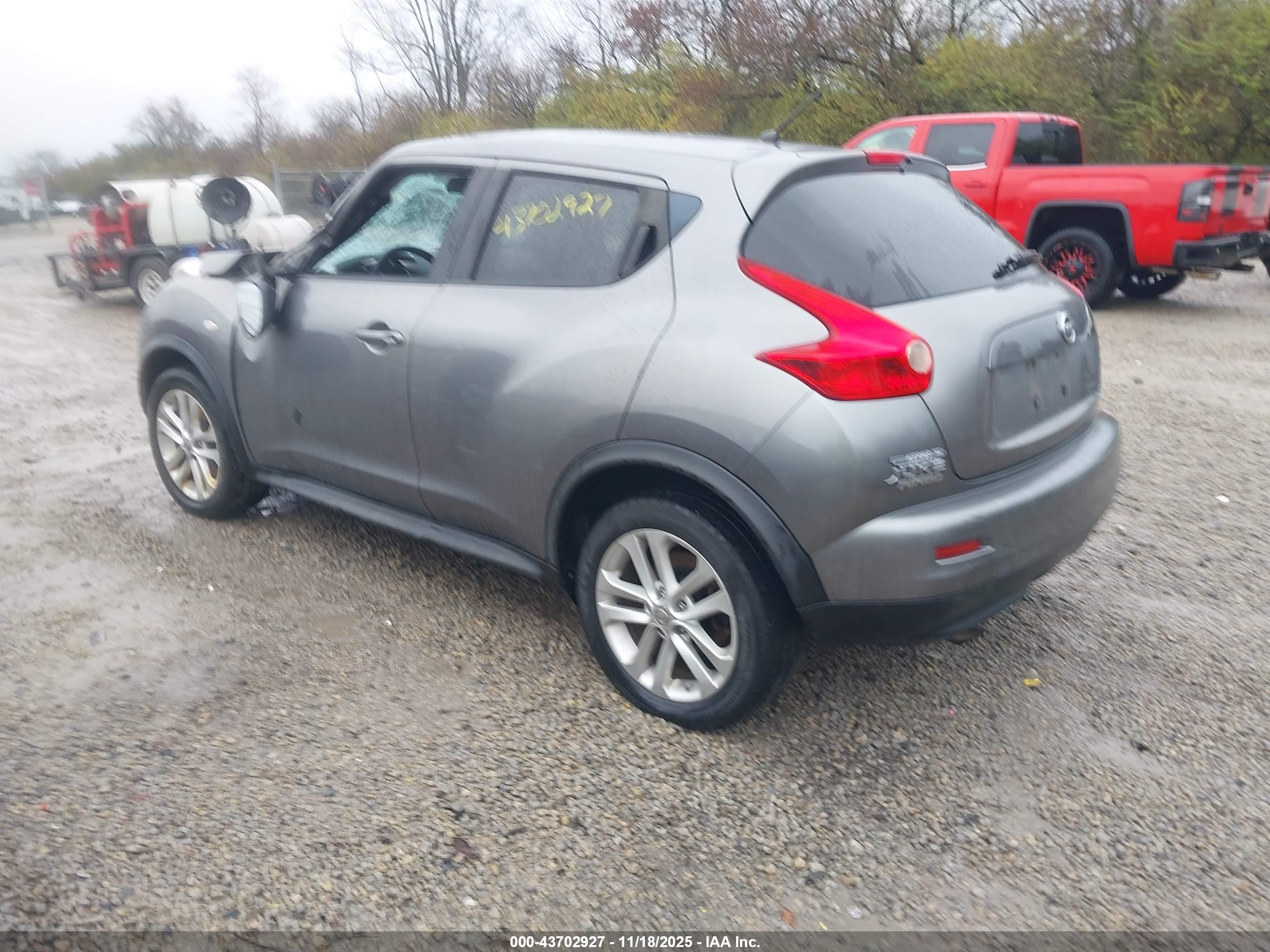 NISSAN JUKE image 3