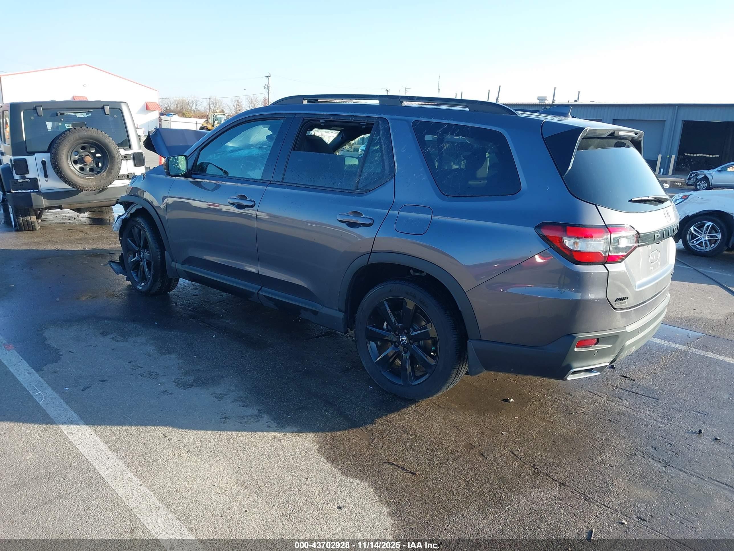 HONDA PILOT image 3