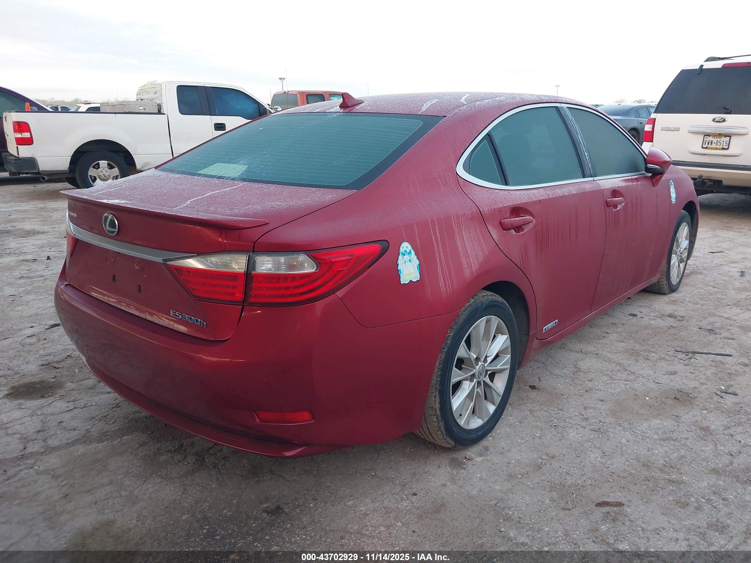 LEXUS ES image 4