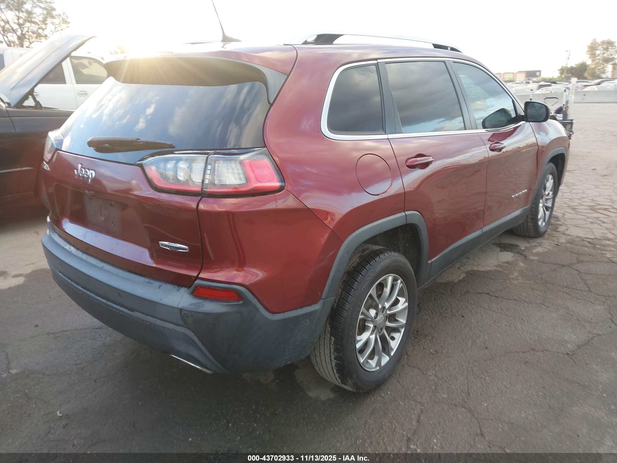 JEEP CHEROKEE image 4