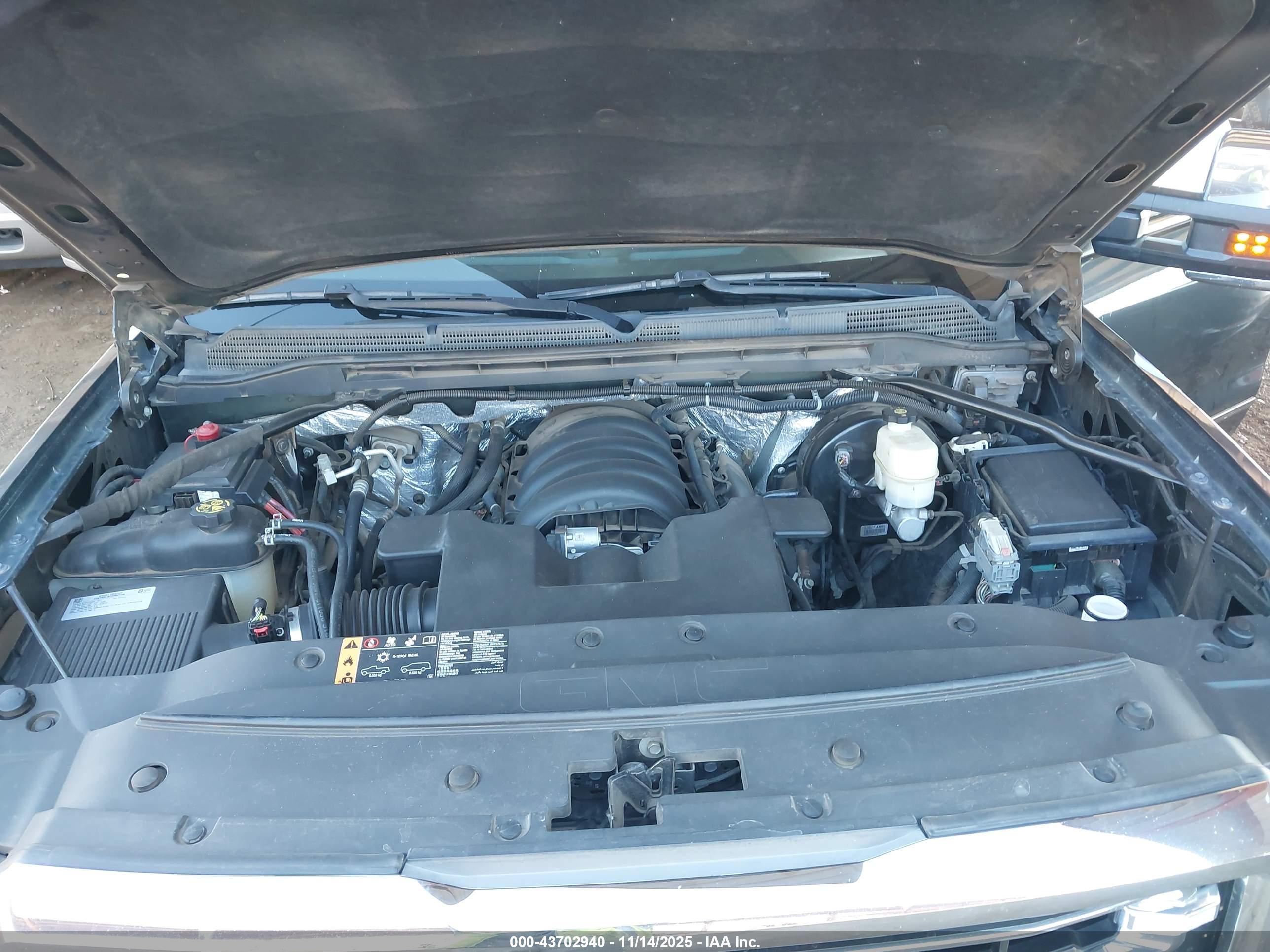 GMC SIERRA image 10
