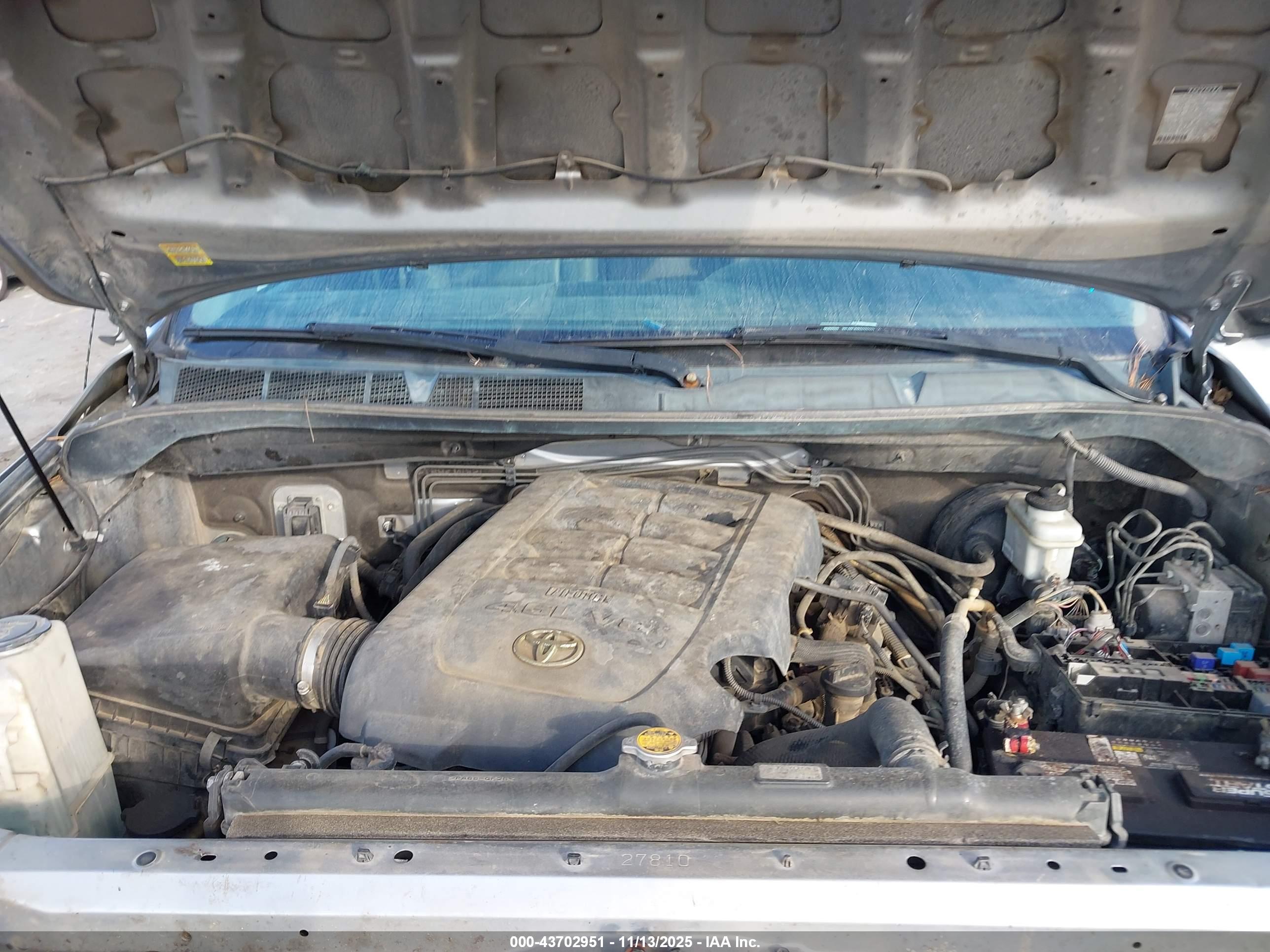 TOYOTA TUNDRA image 10