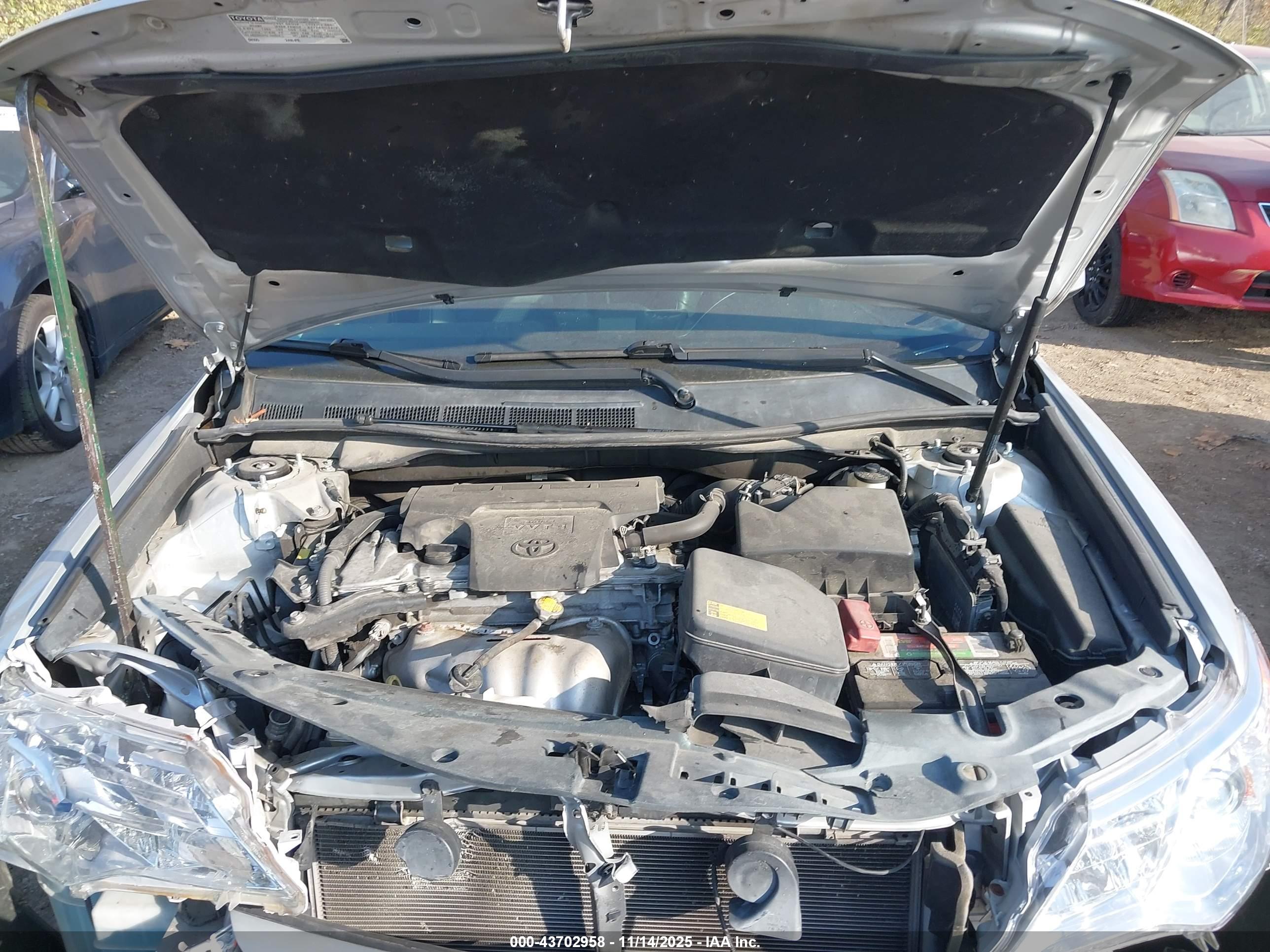 TOYOTA CAMRY image 10