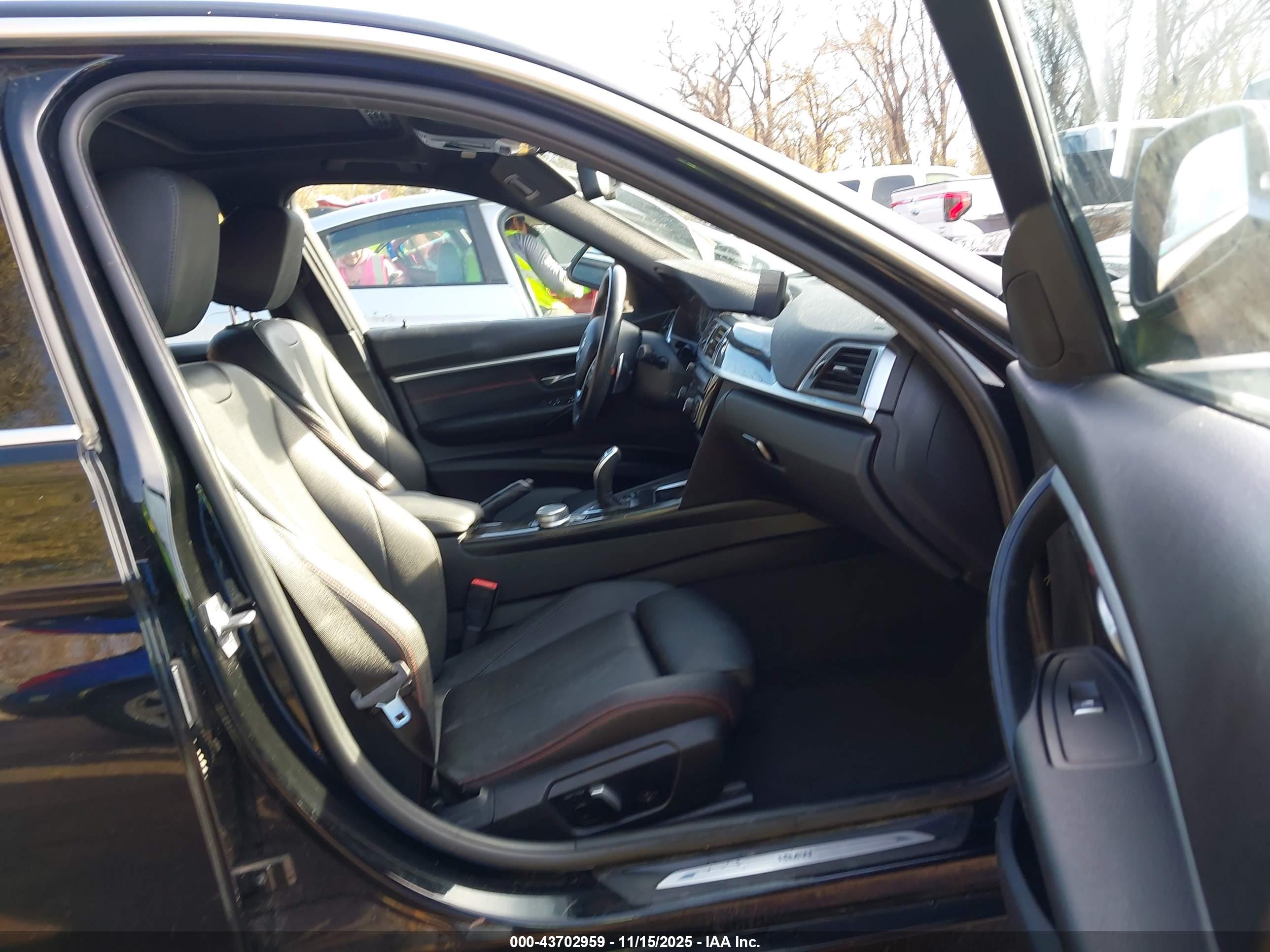 BMW 330I image 5