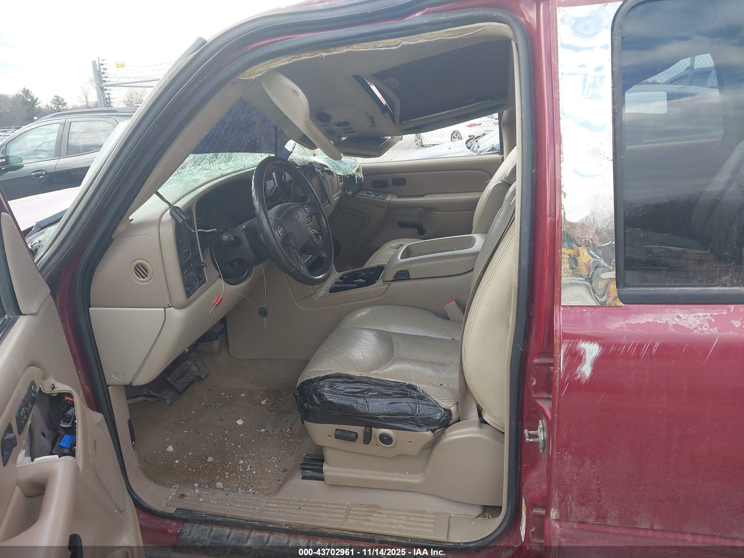 CHEVROLET TAHOE image 5
