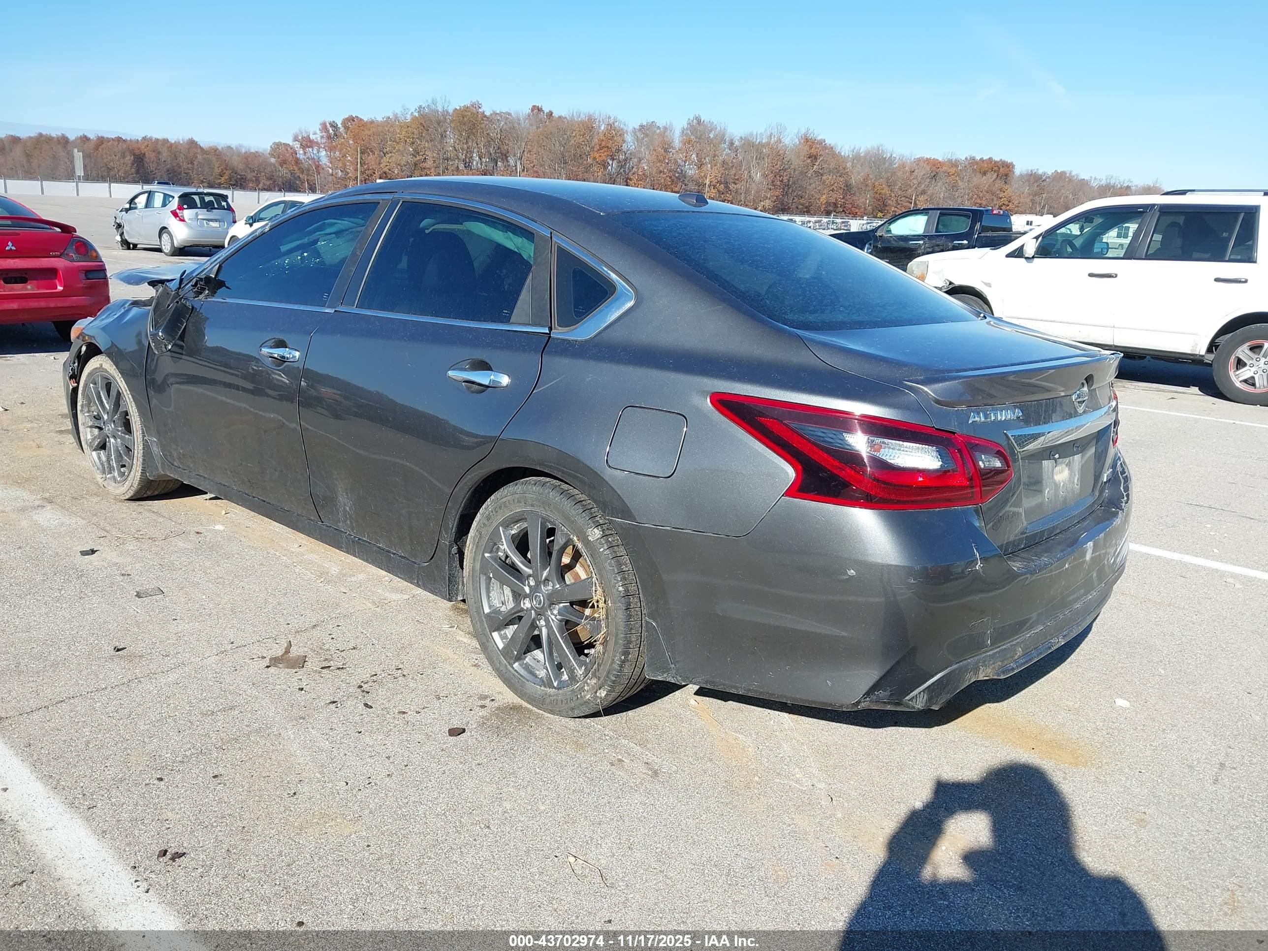 NISSAN ALTIMA image 3