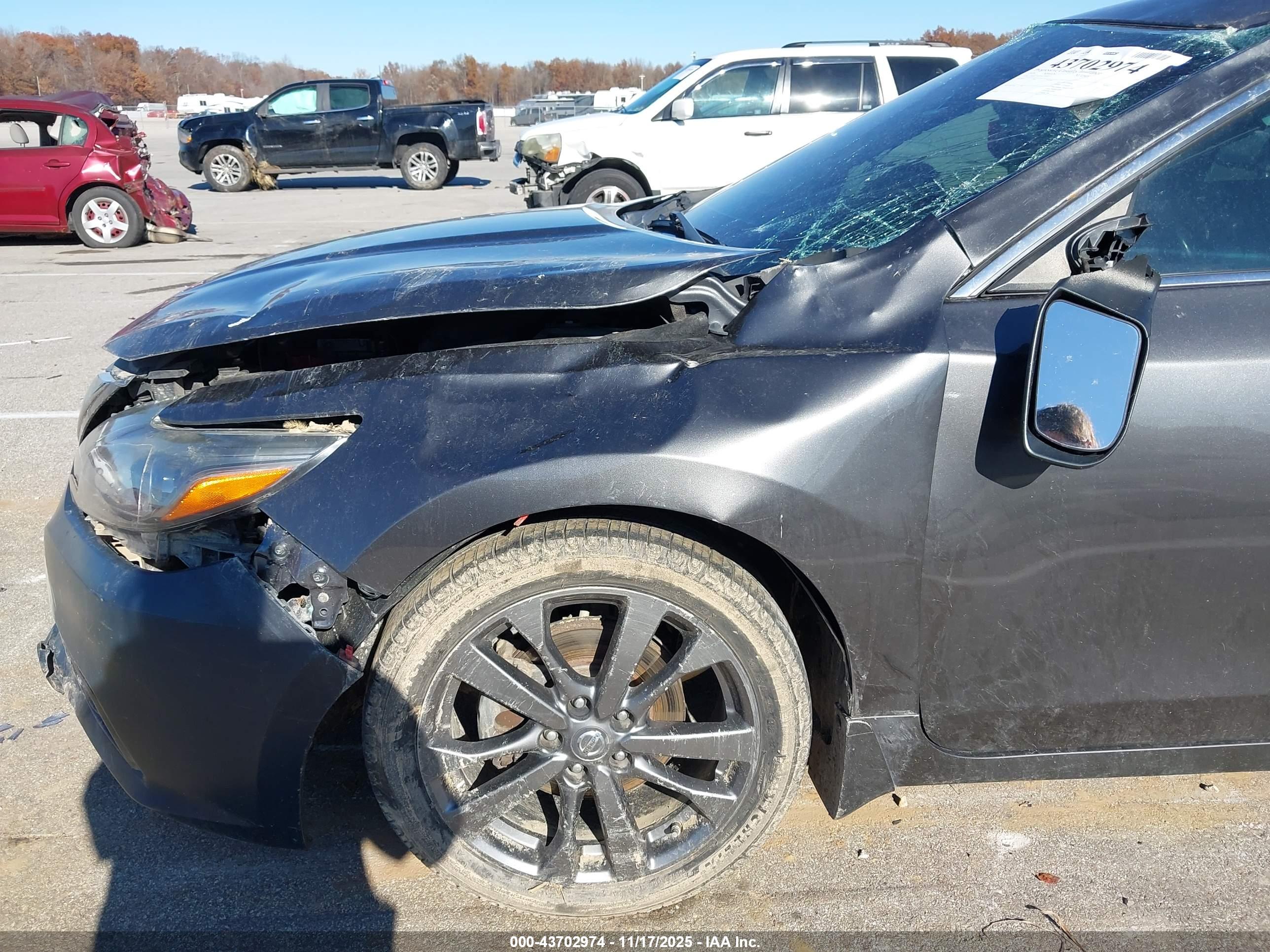NISSAN ALTIMA image 6