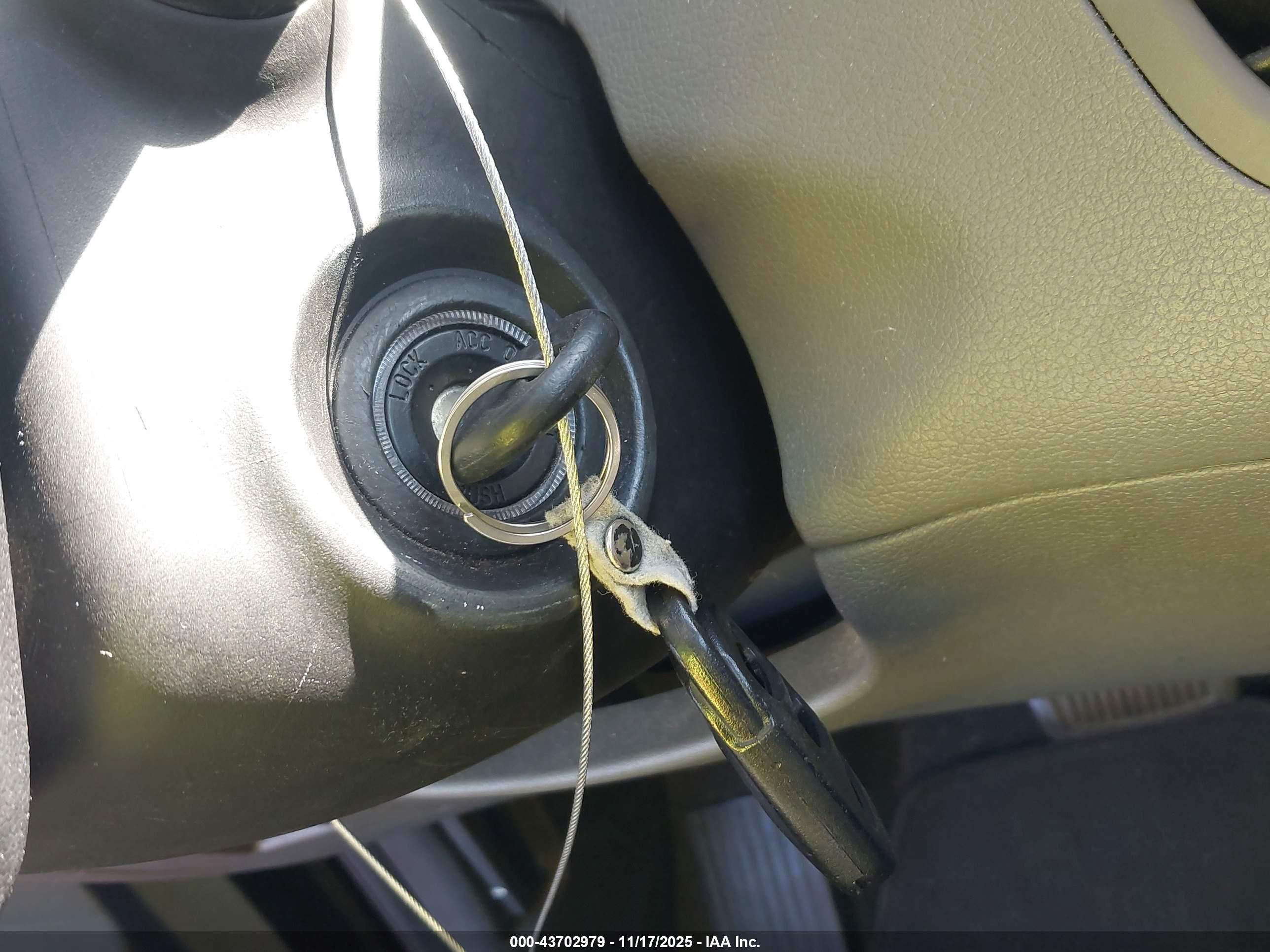 HYUNDAI ELANTRA image 11