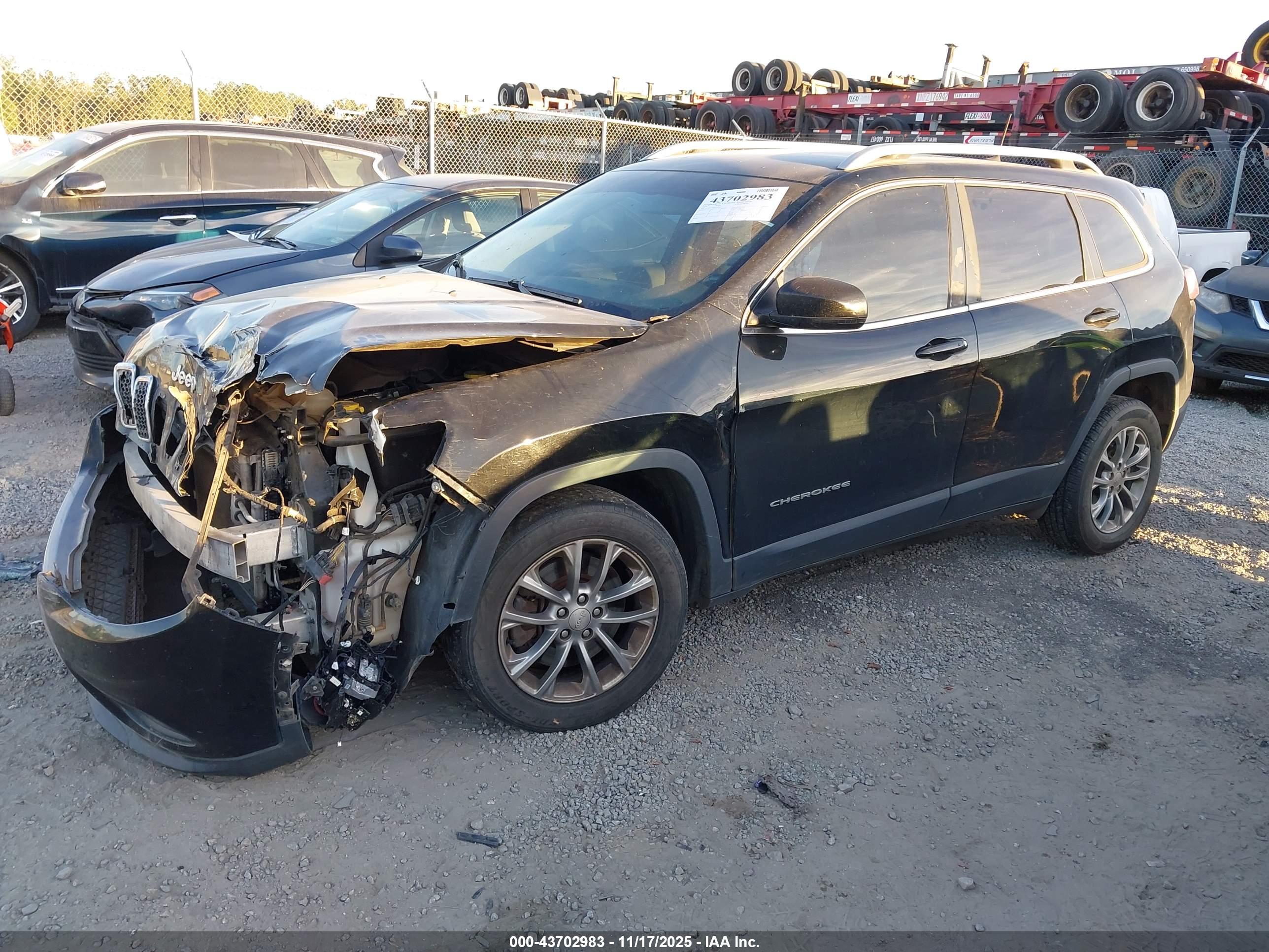 JEEP CHEROKEE image 2