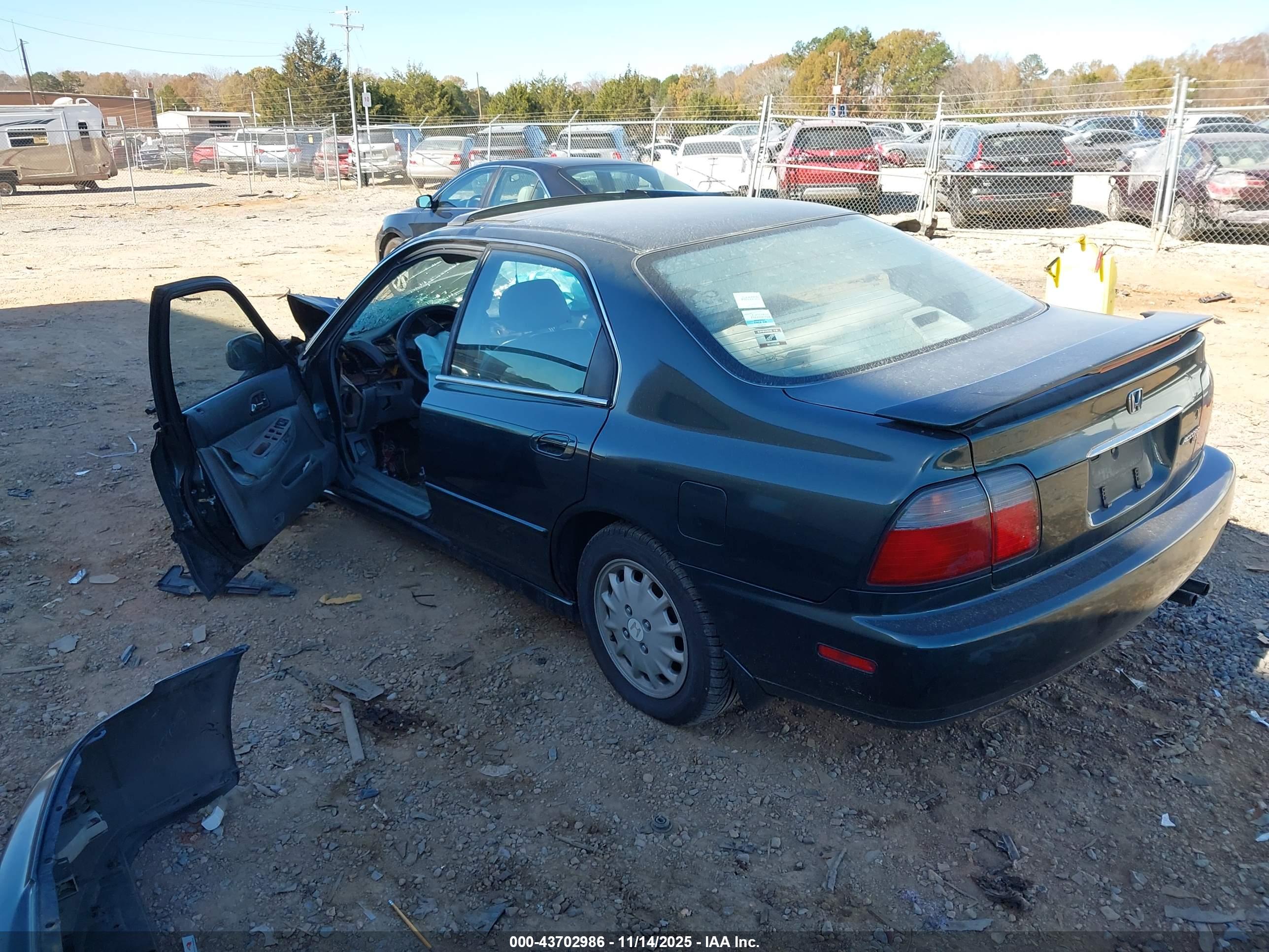 HONDA ACCORD image 3