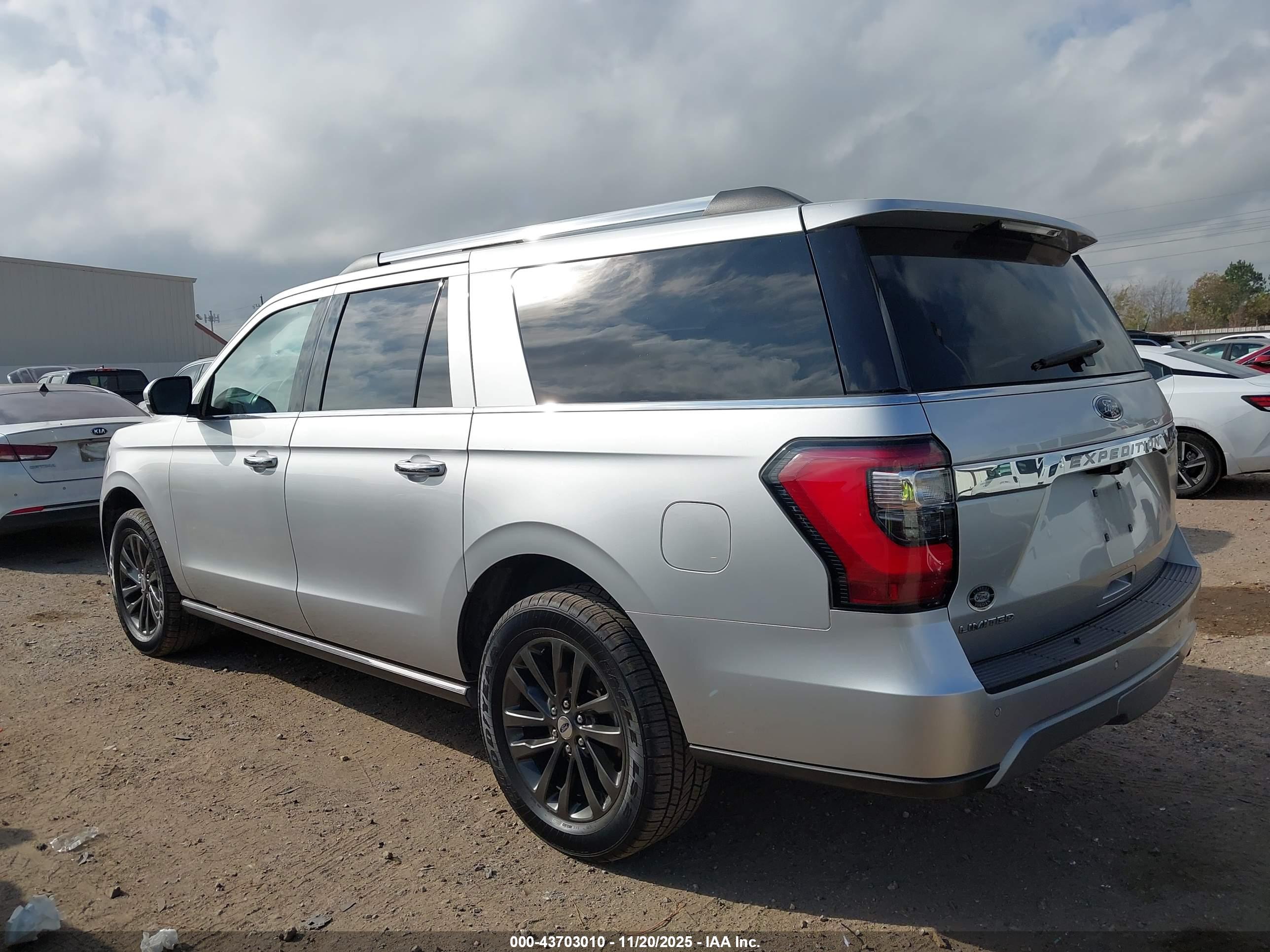 FORD EXPEDITION image 3