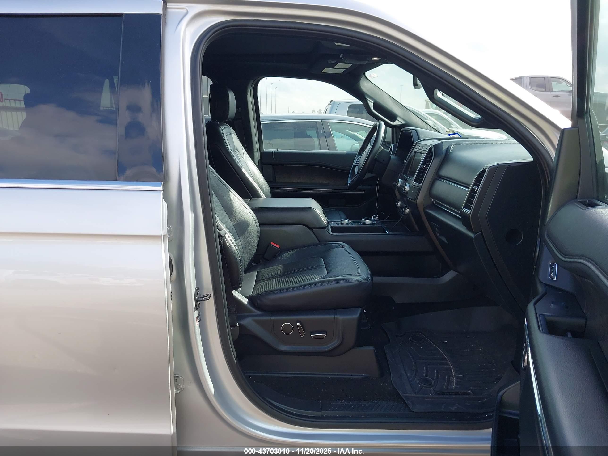 FORD EXPEDITION image 5