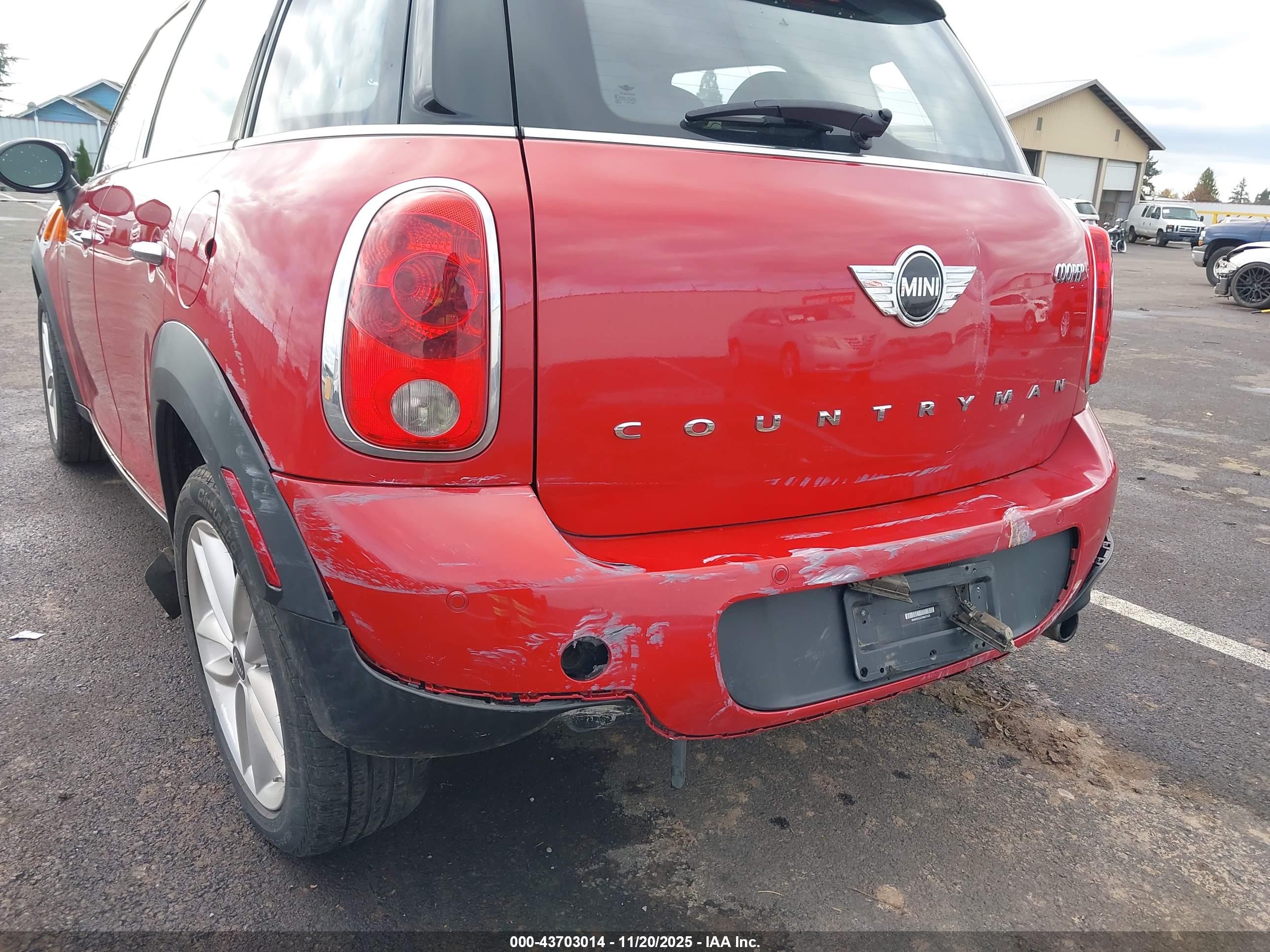 MINI COUNTRYMAN image 6