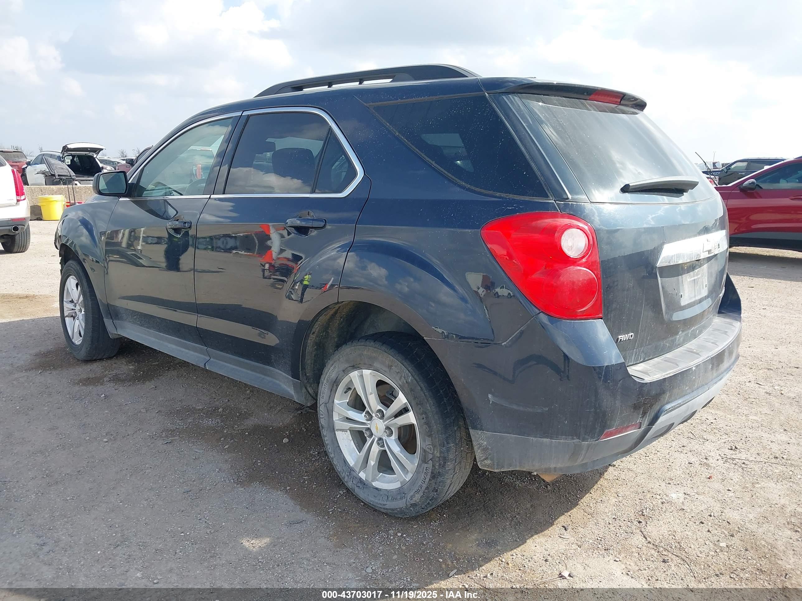 CHEVROLET EQUINOX image 3