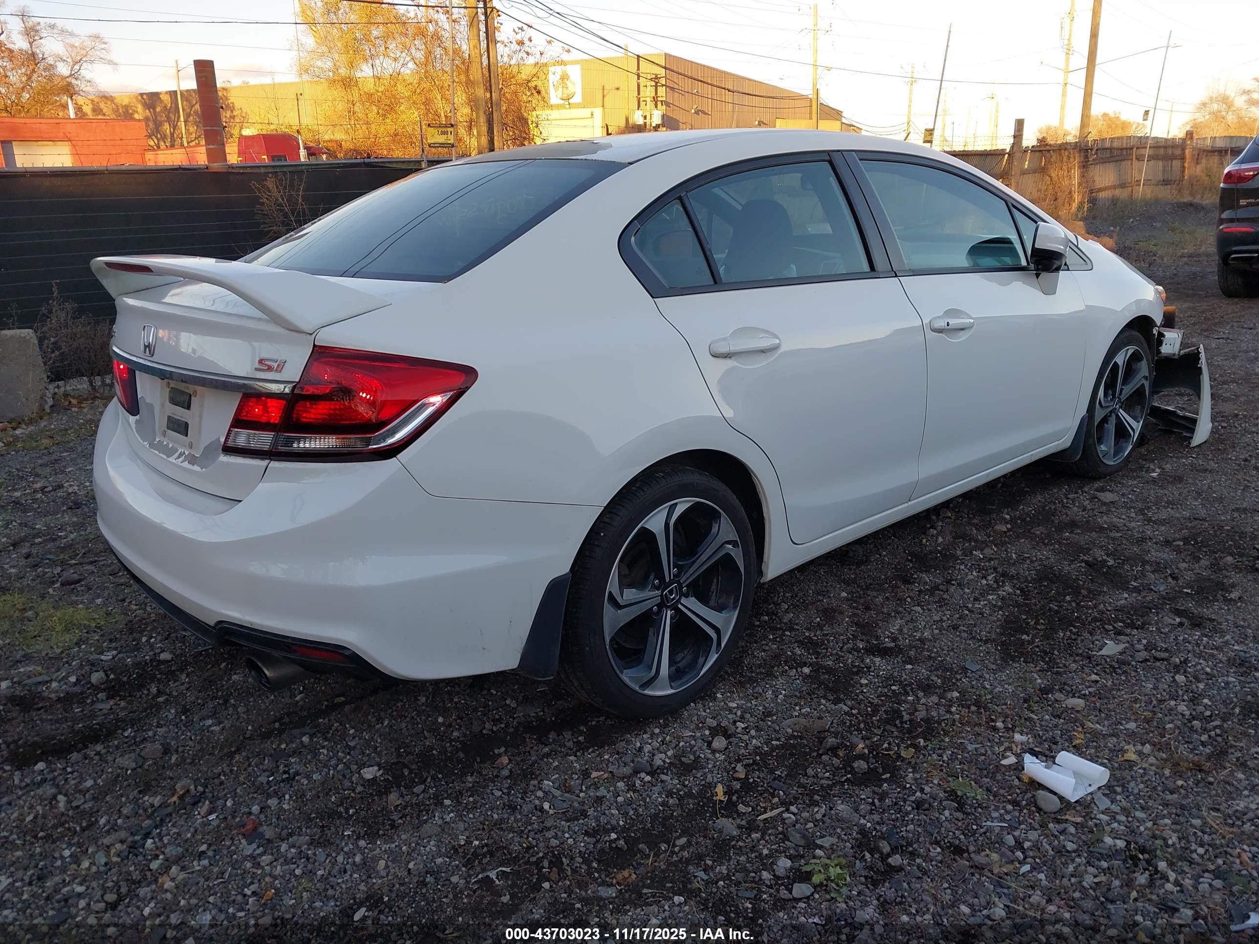 HONDA CIVIC image 4