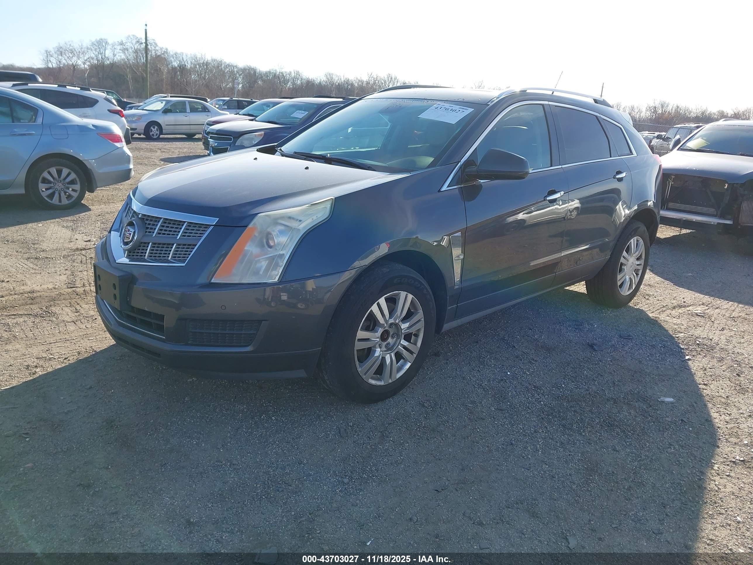 CADILLAC SRX image 2