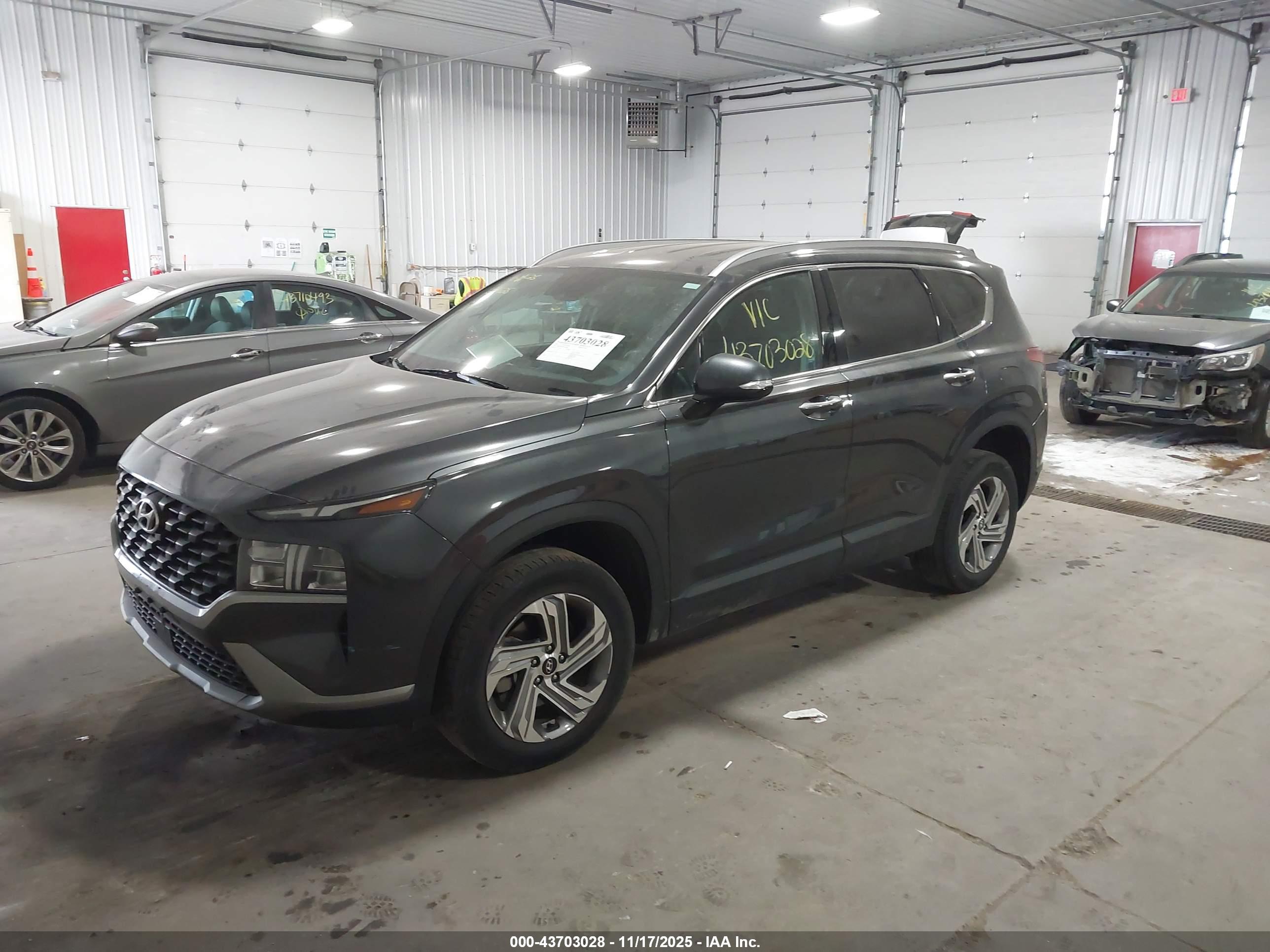 HYUNDAI SANTA image 2