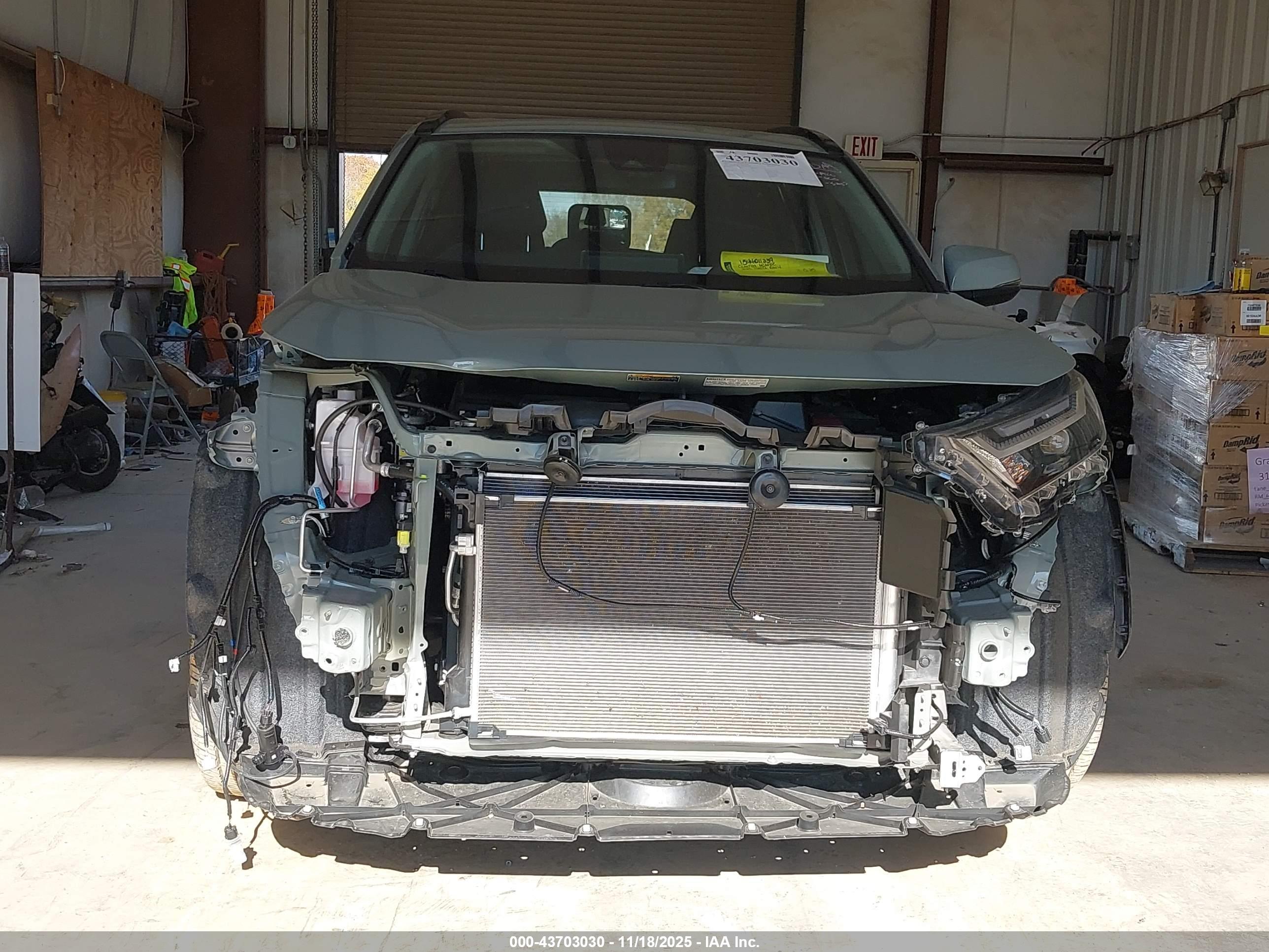 TOYOTA RAV4 image 6