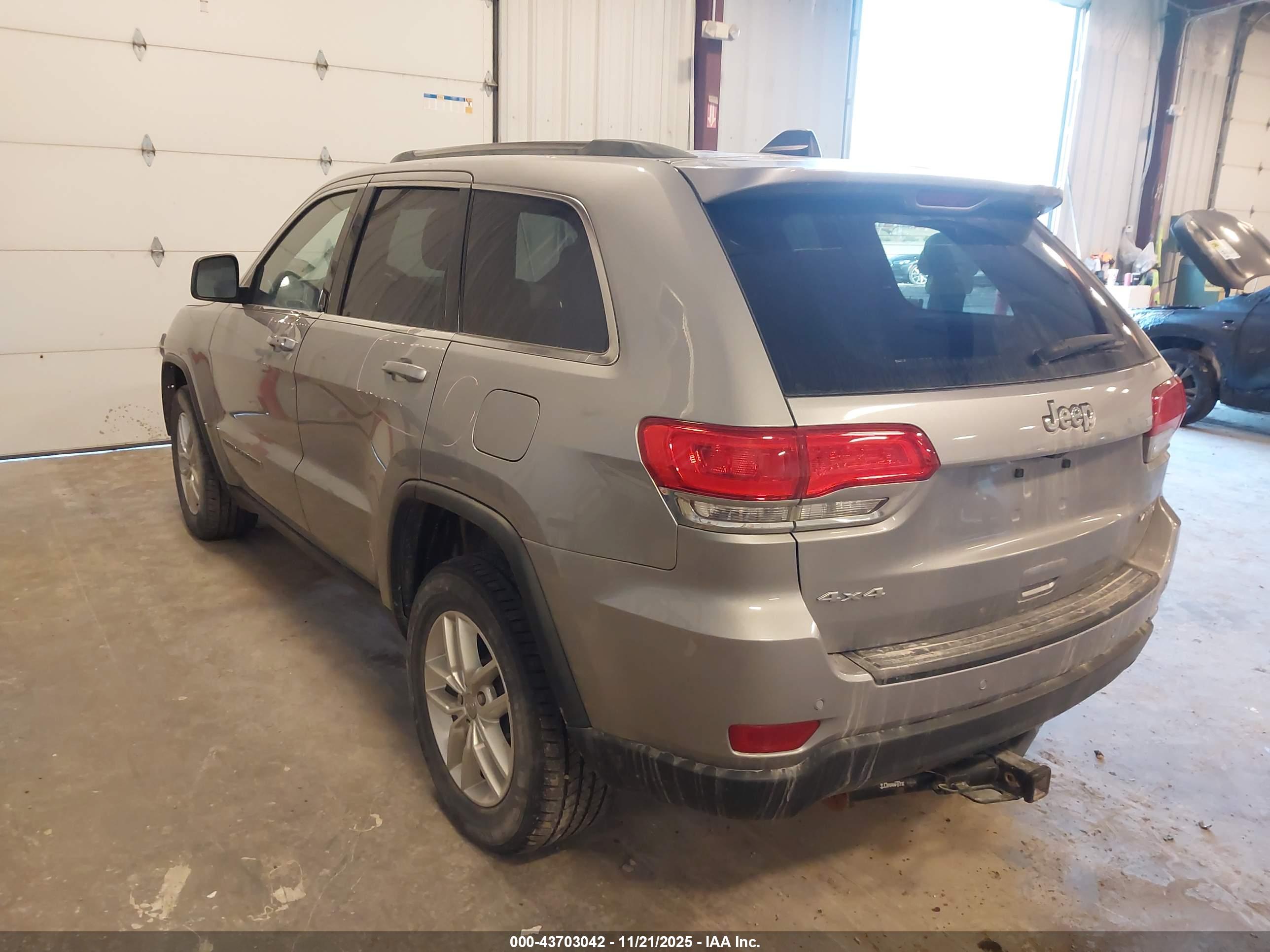 JEEP GRAND image 3