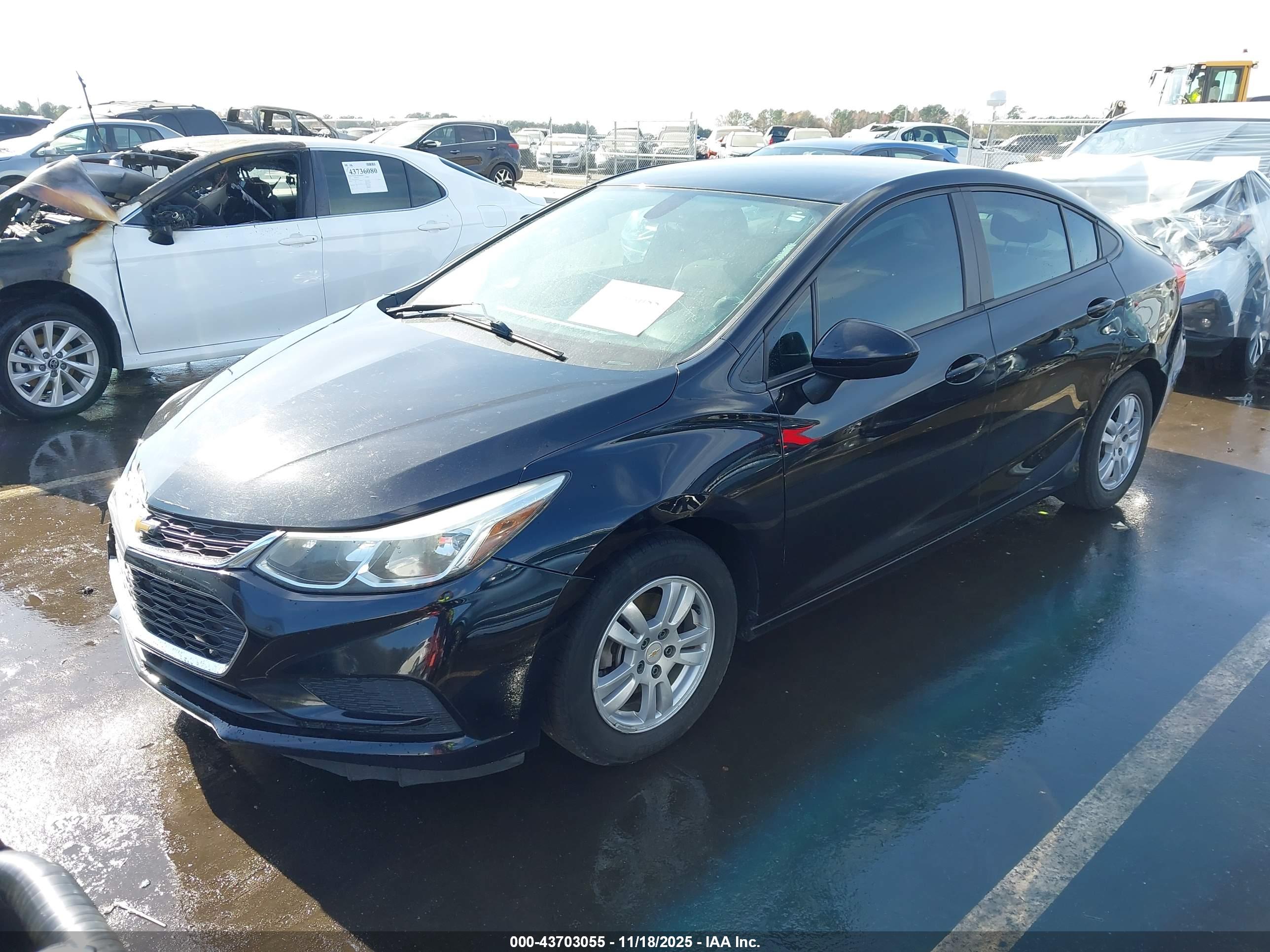 CHEVROLET CRUZE image 2