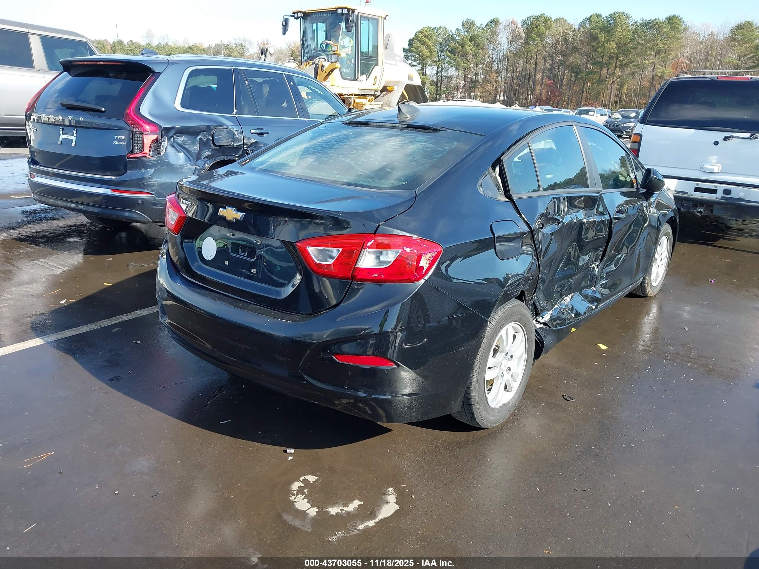 CHEVROLET CRUZE image 4