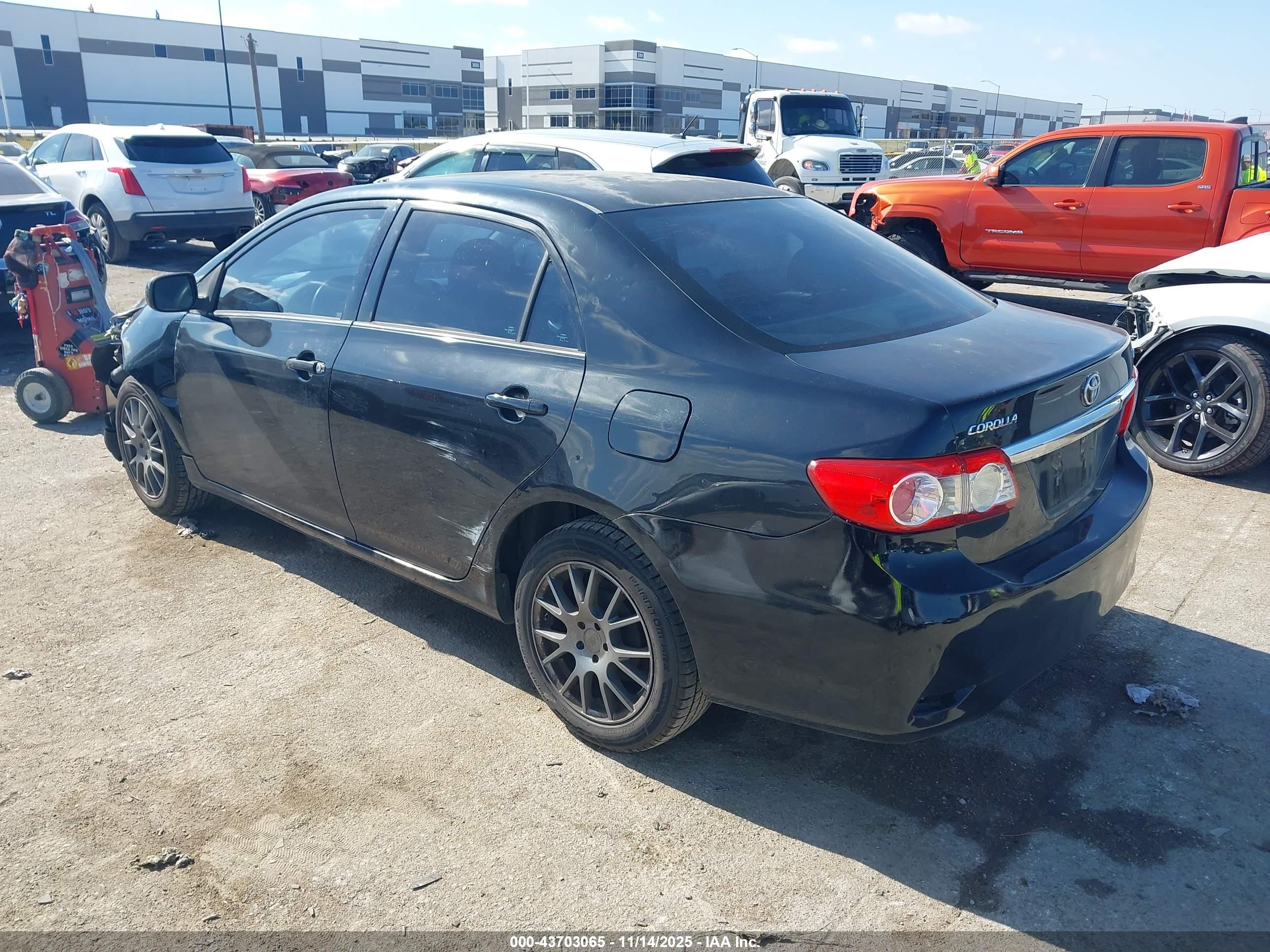 TOYOTA COROLLA image 3