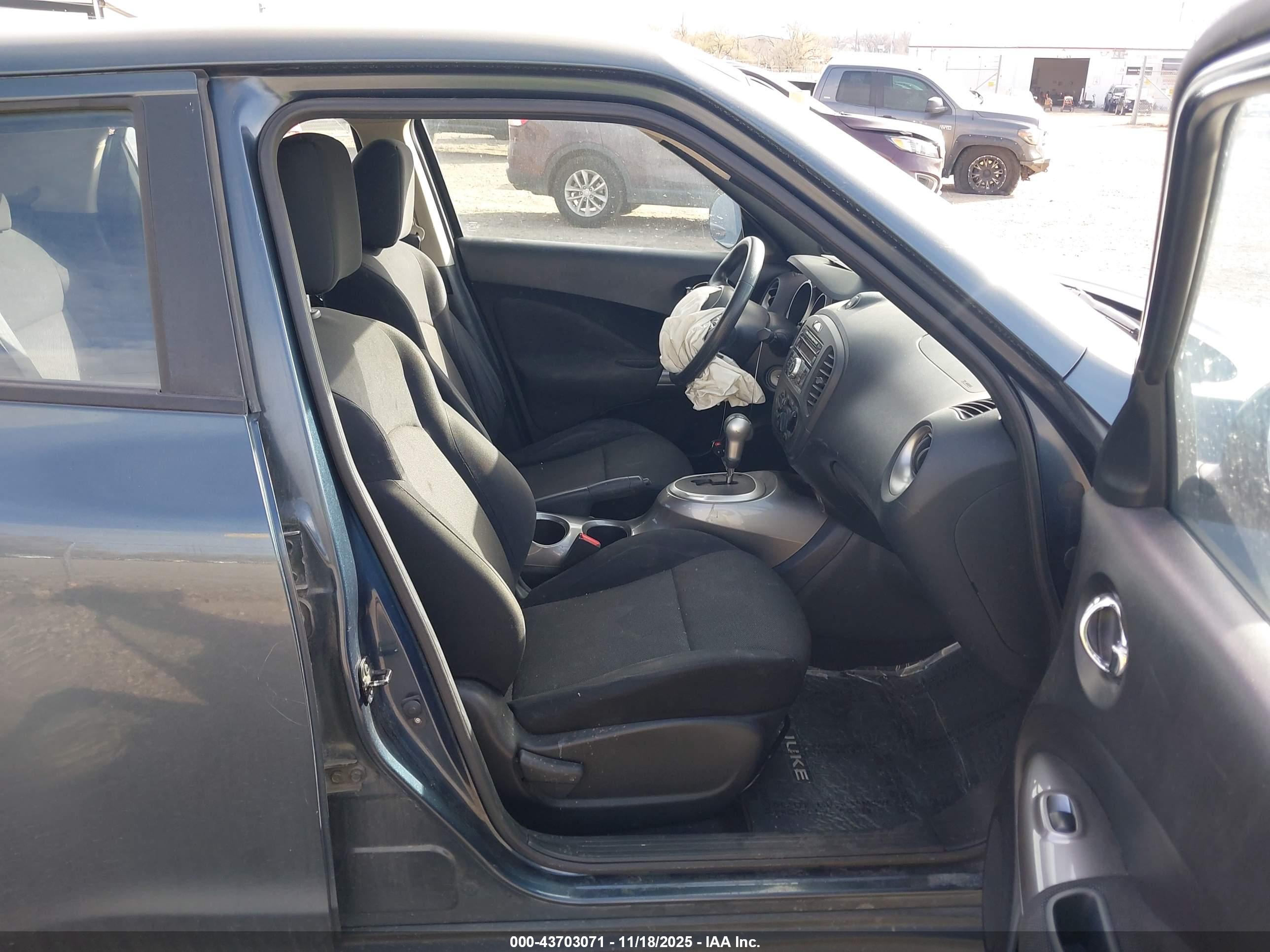 NISSAN JUKE image 5