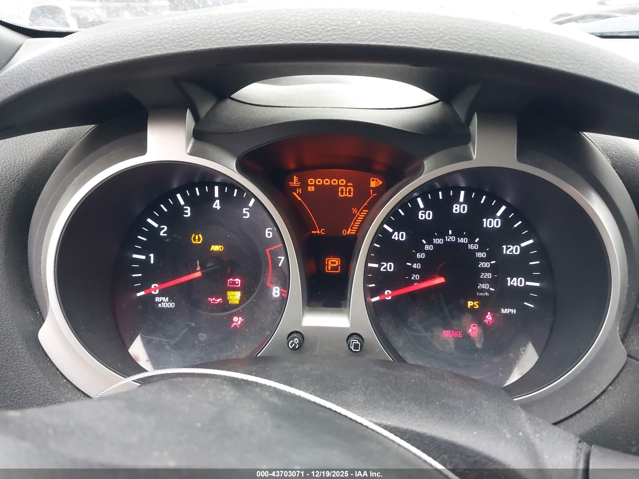 NISSAN JUKE image 7