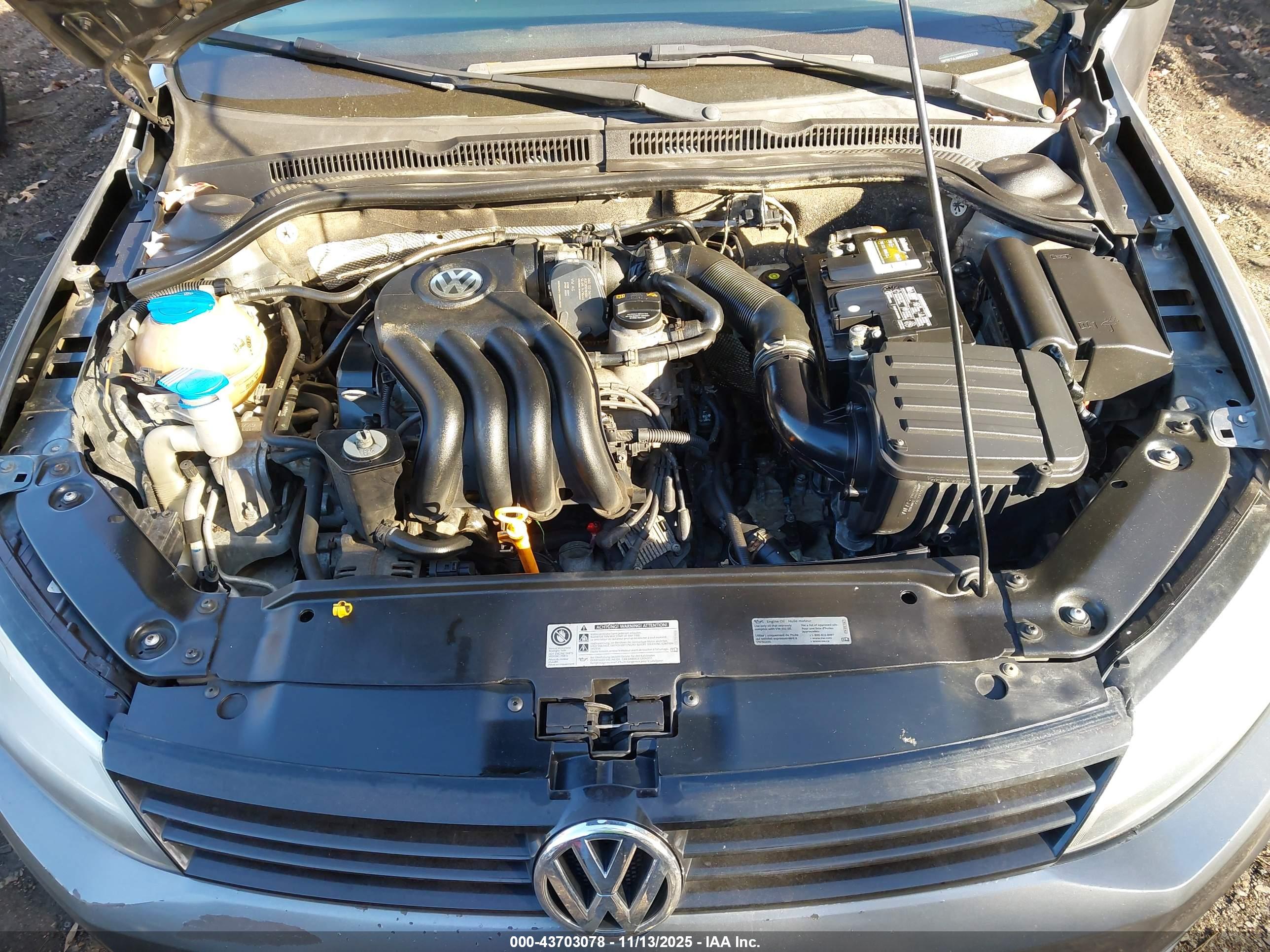 VOLKSWAGEN JETTA image 10