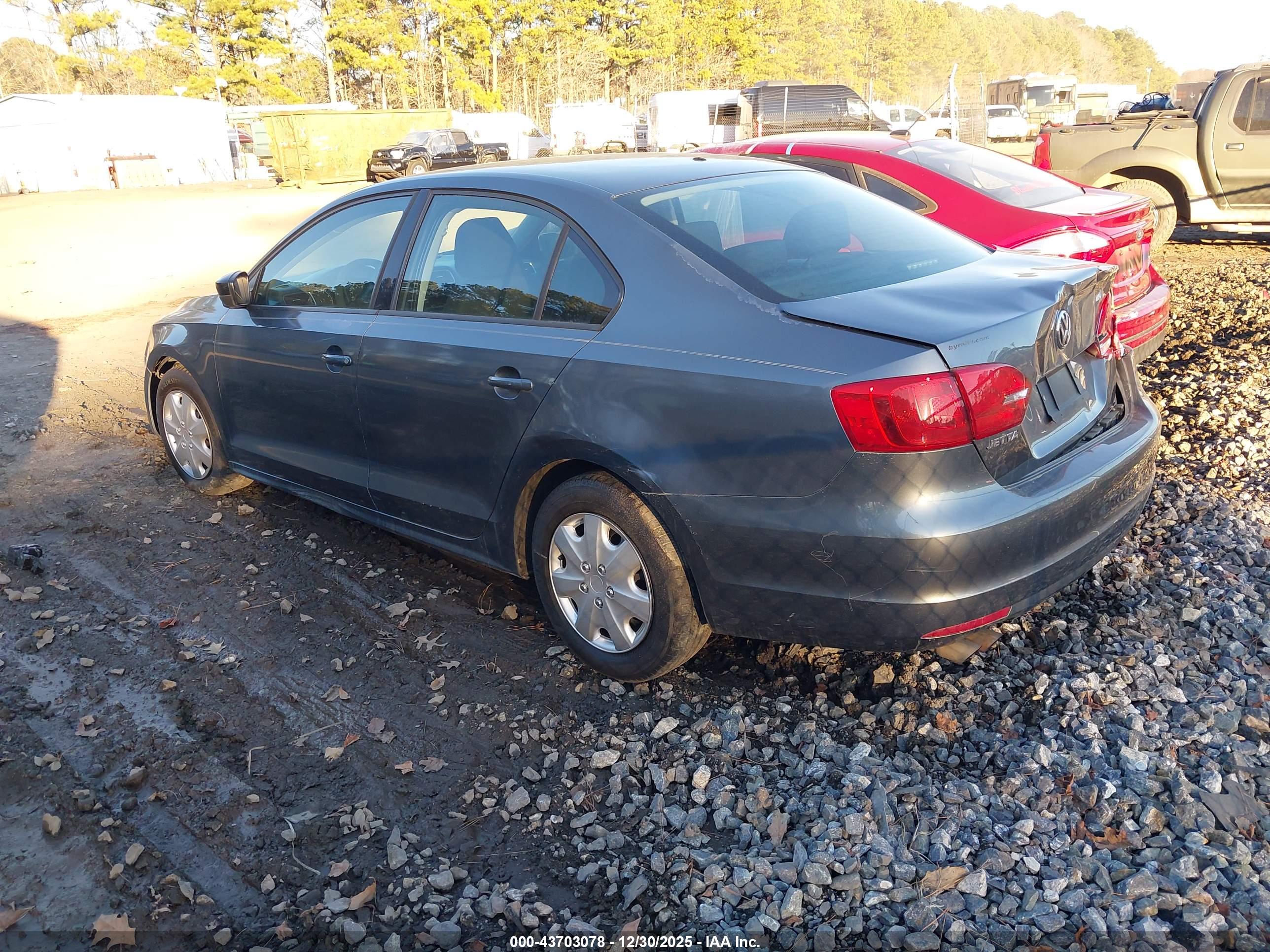 VOLKSWAGEN JETTA image 3