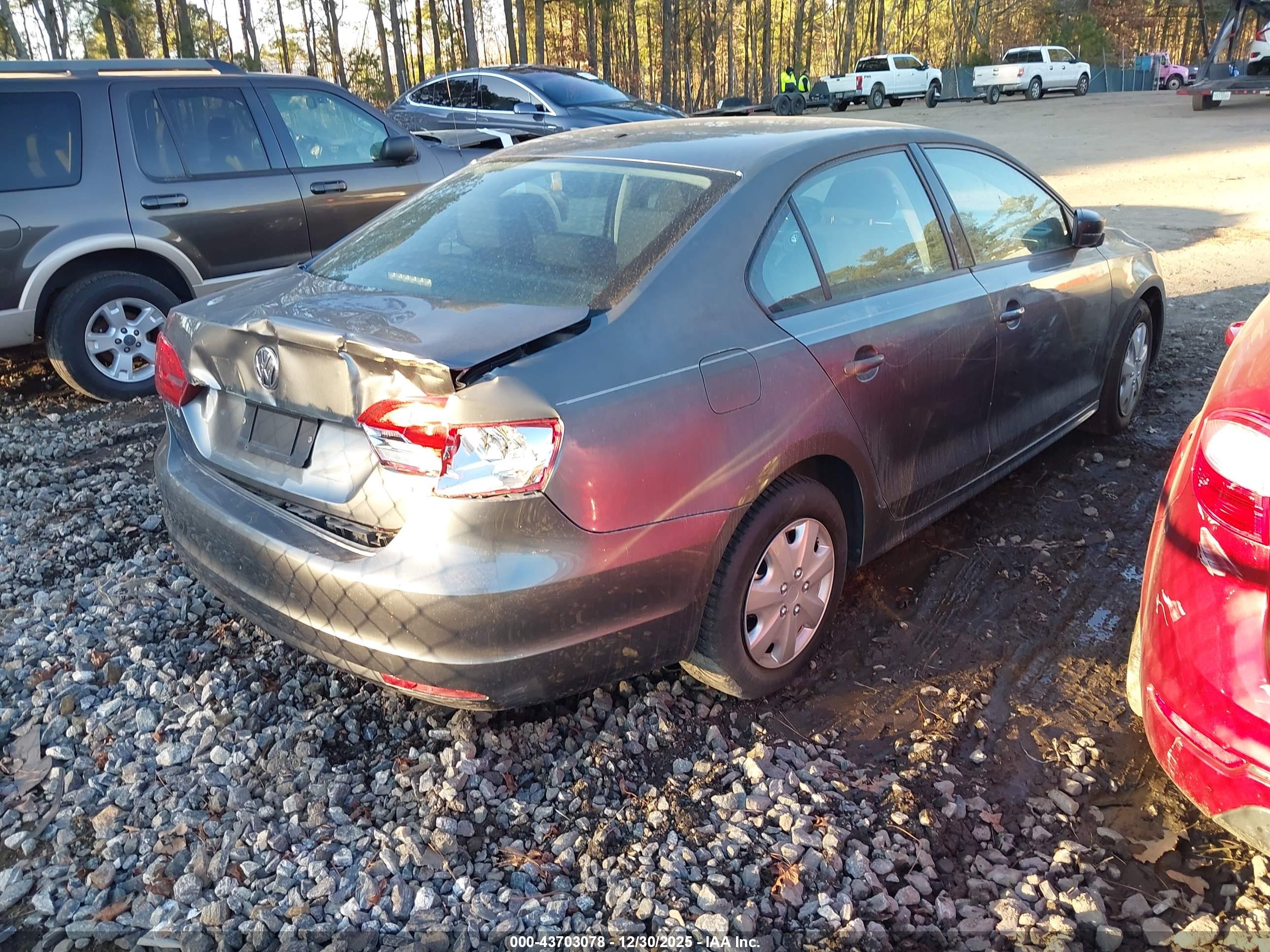 VOLKSWAGEN JETTA image 4