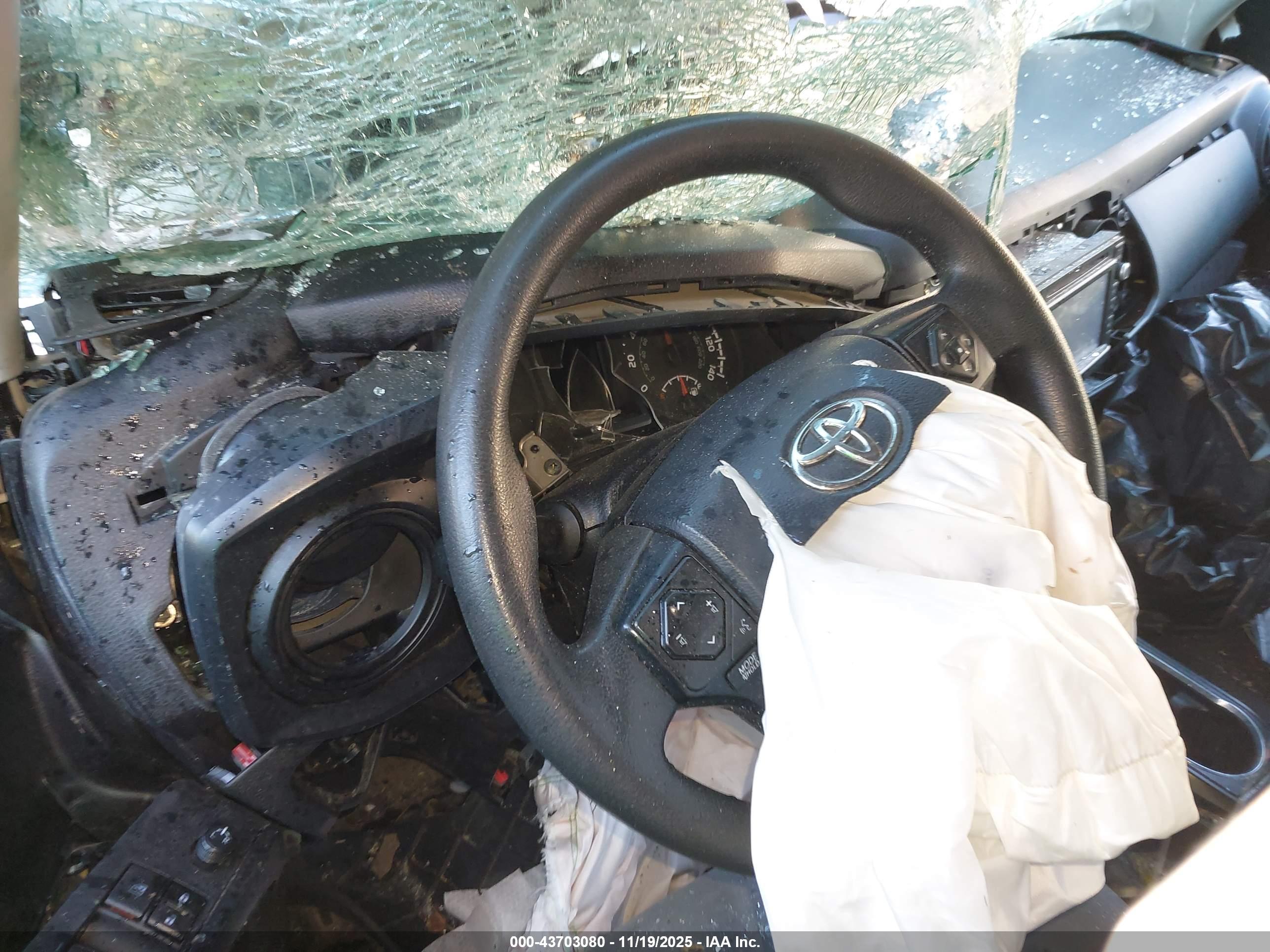 TOYOTA TACOMA image 7