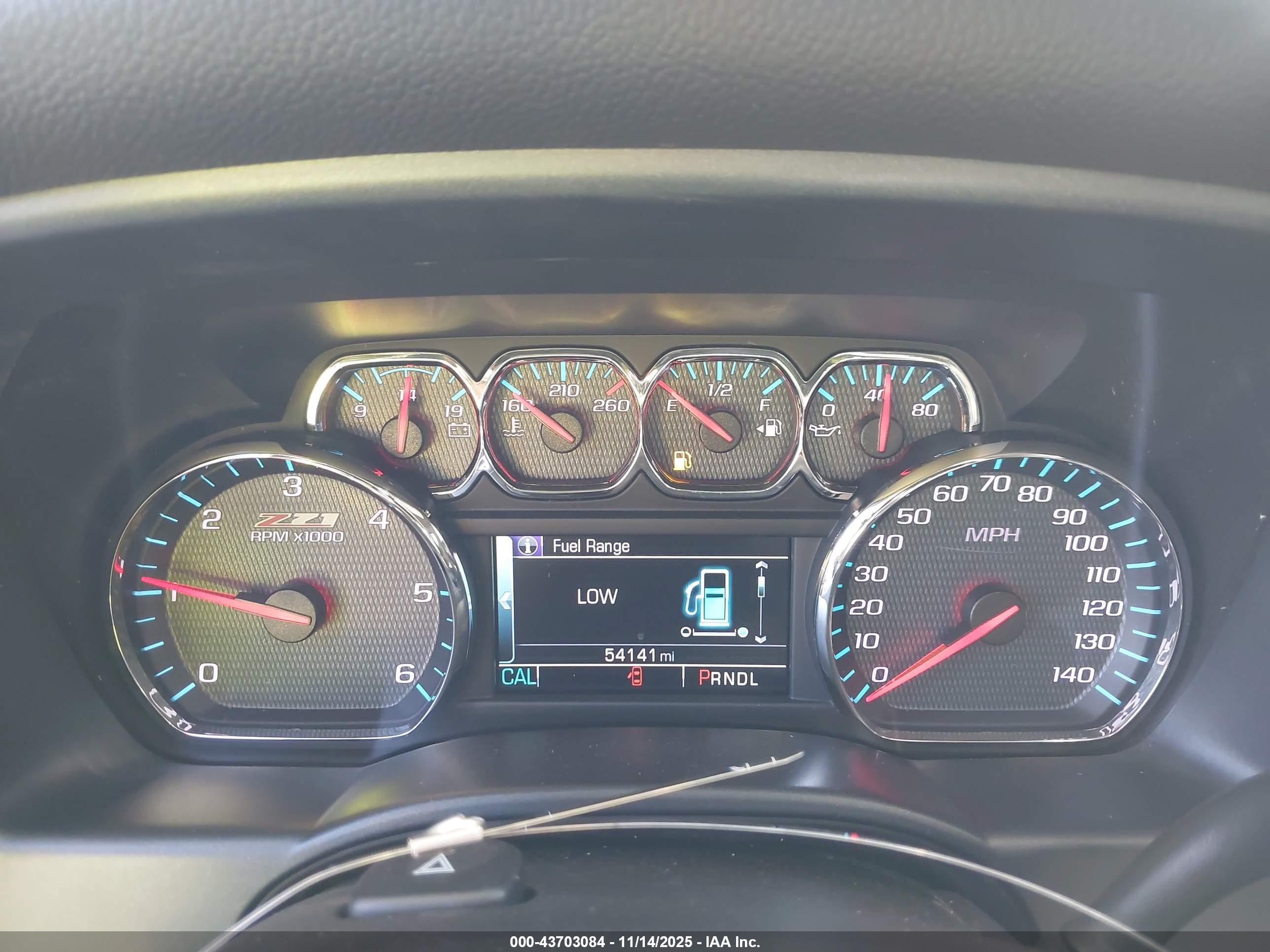 CHEVROLET SILVERADO image 7