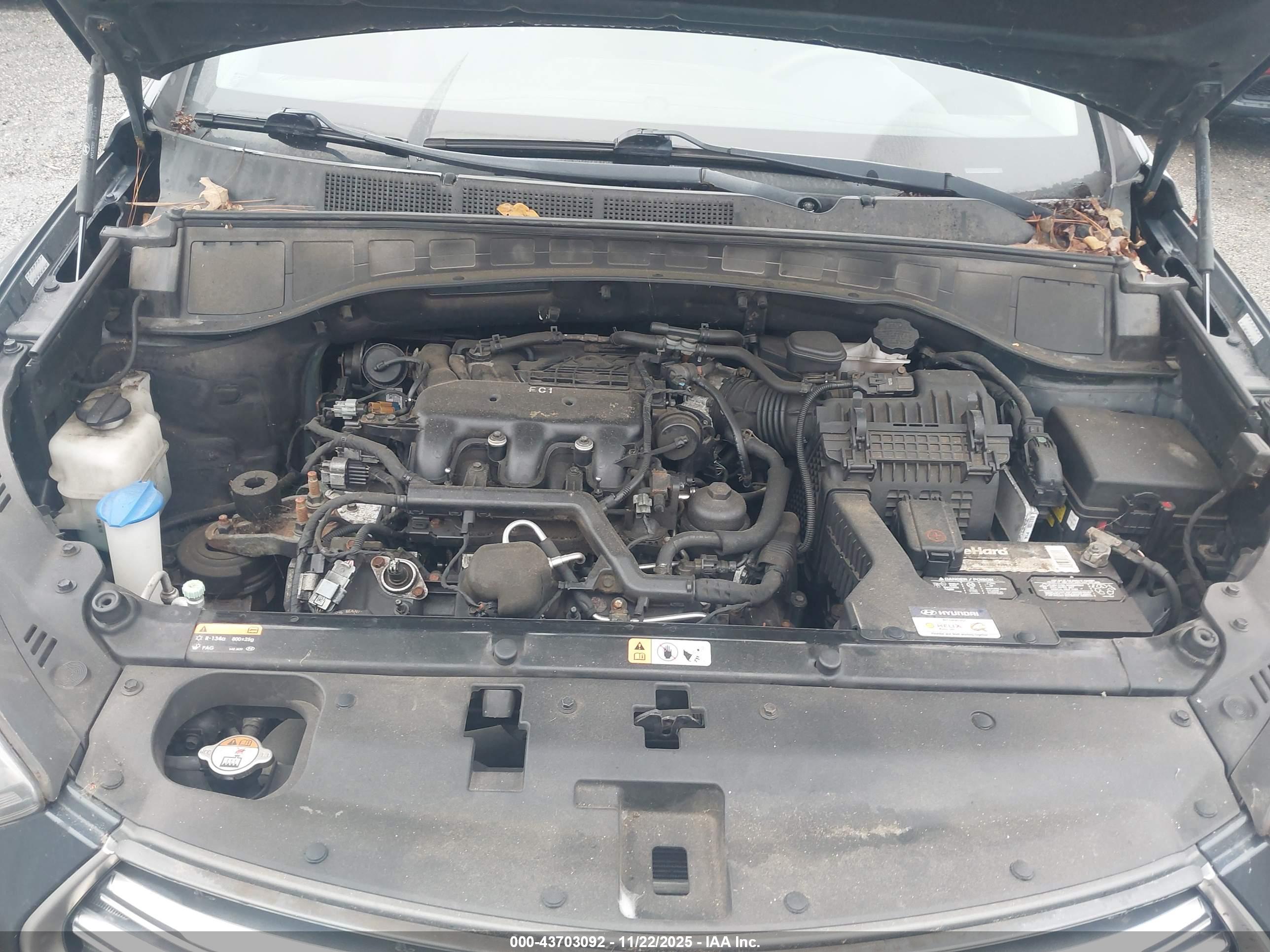 HYUNDAI SANTA image 10