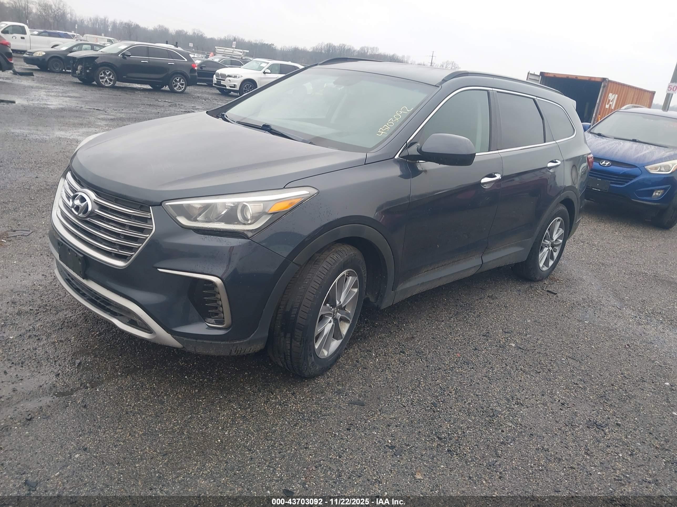 HYUNDAI SANTA image 2