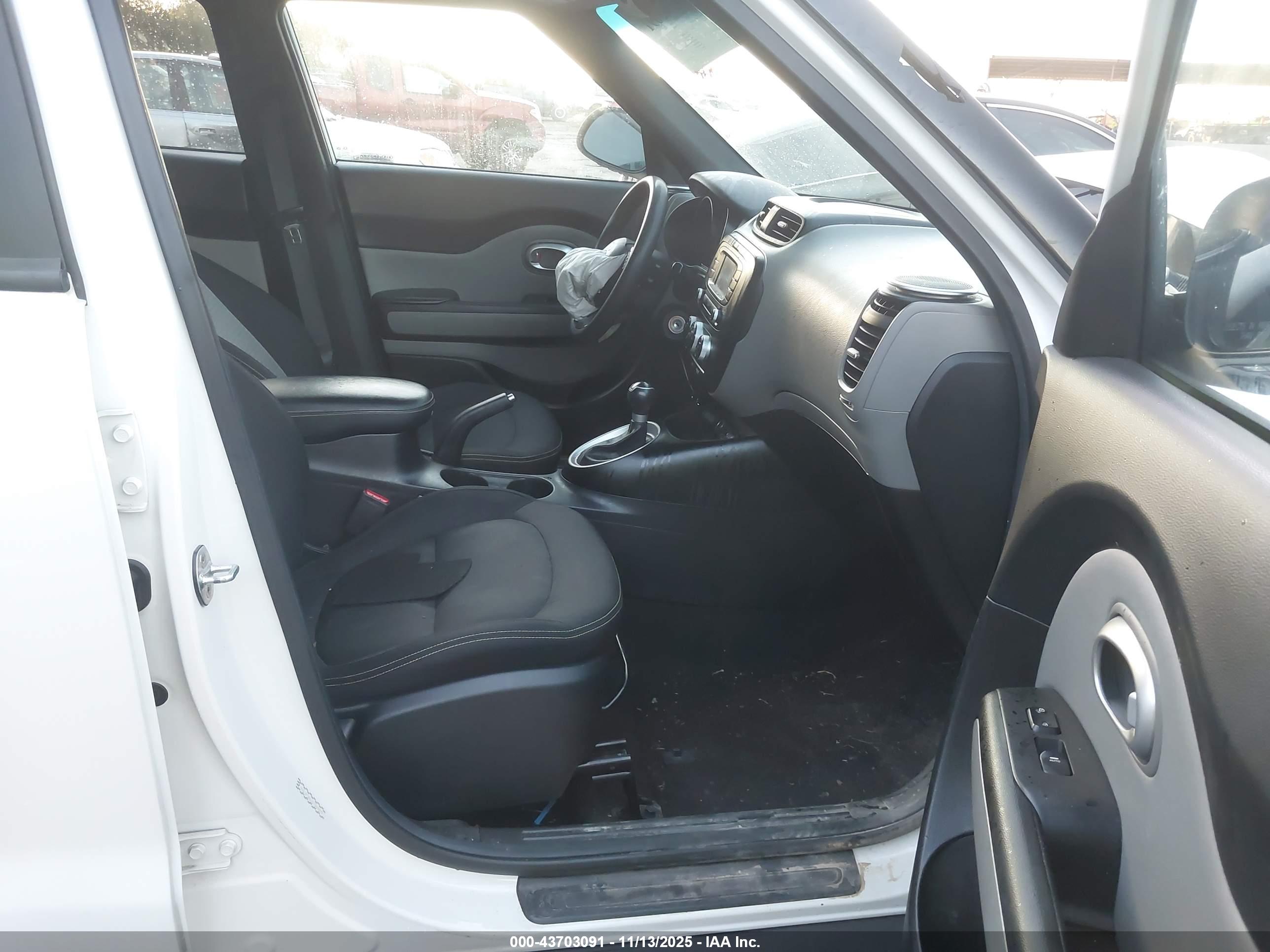 KIA SOUL image 5