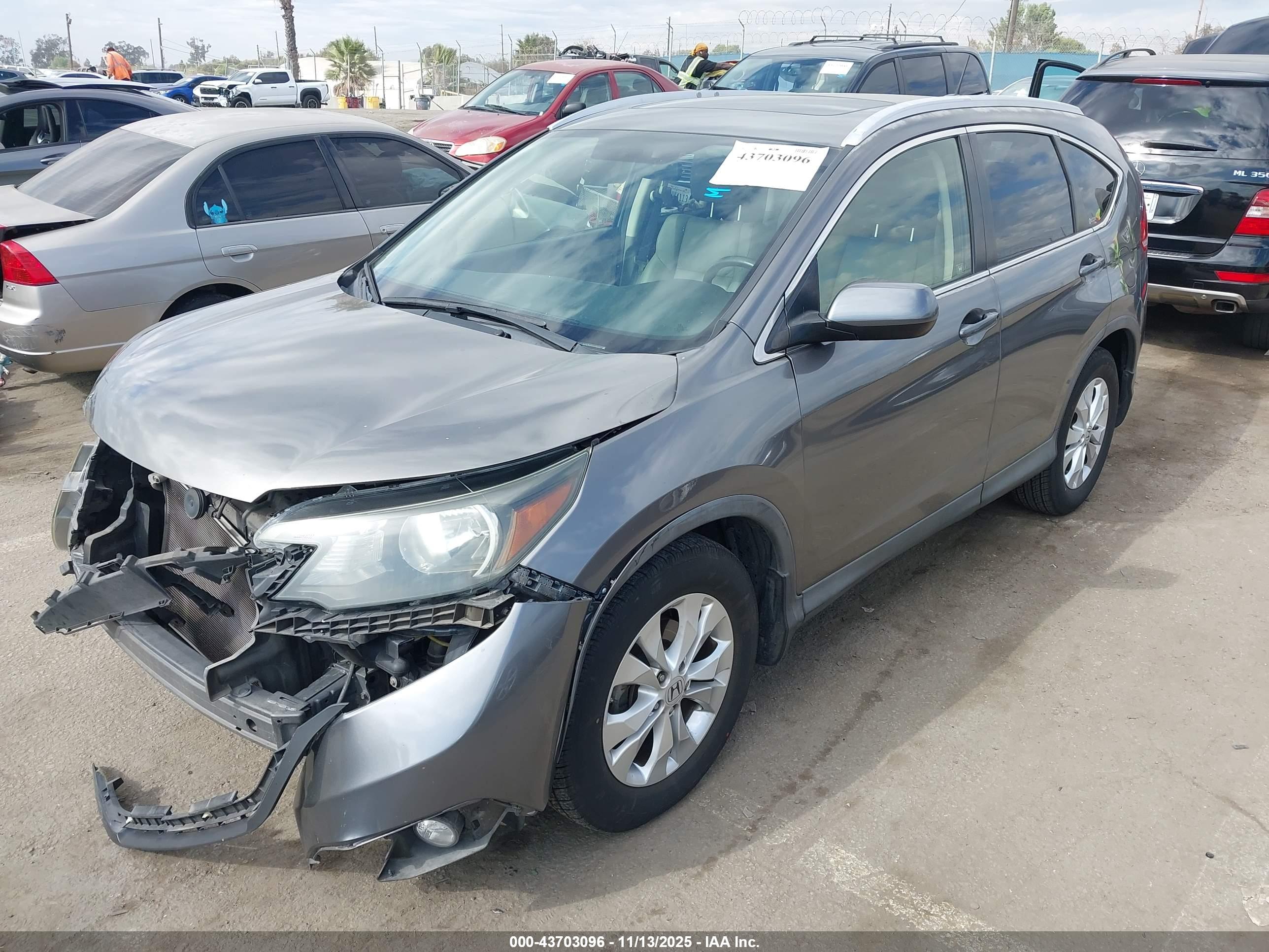 HONDA CR-V image 2