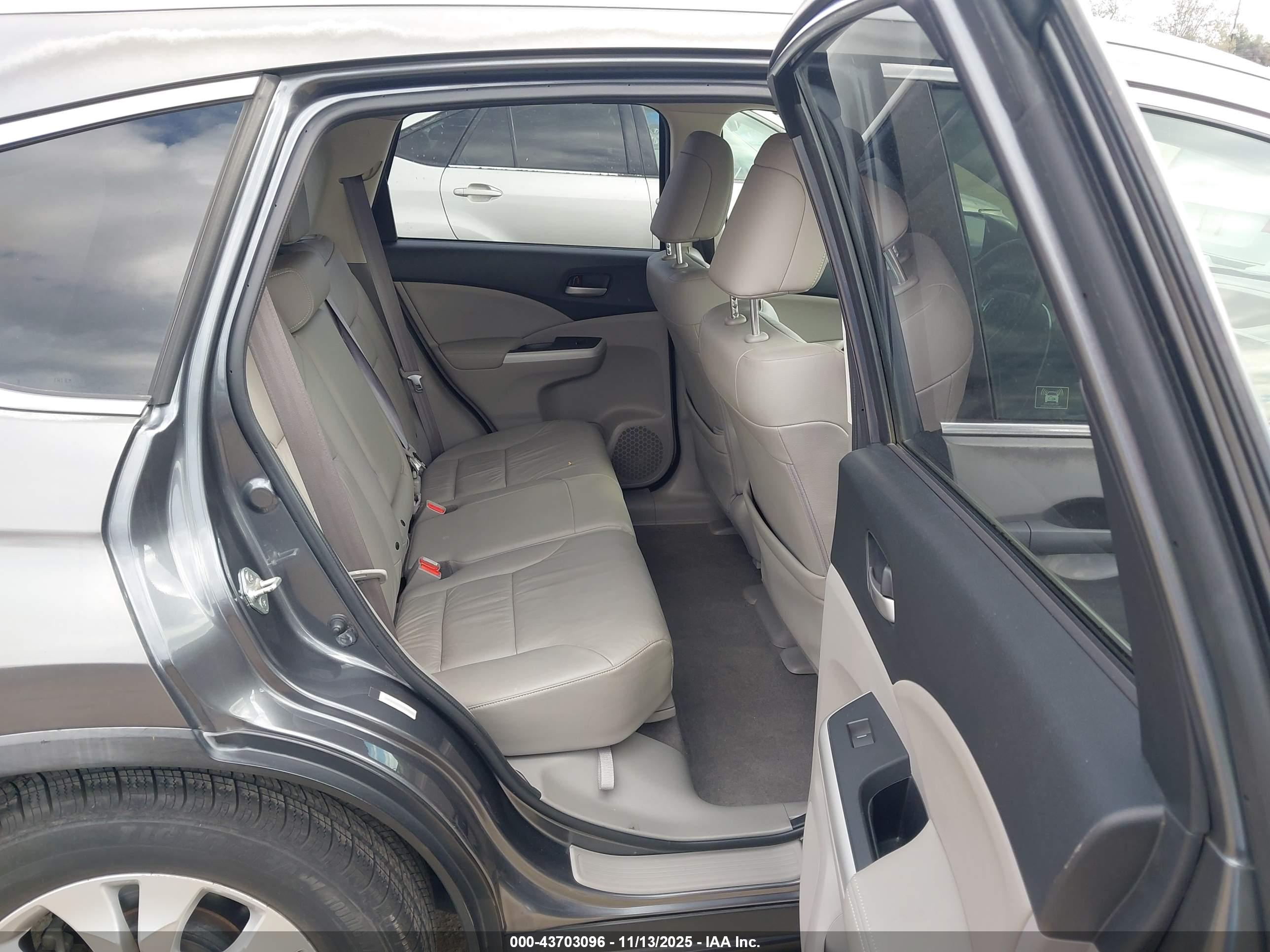 HONDA CR-V image 8