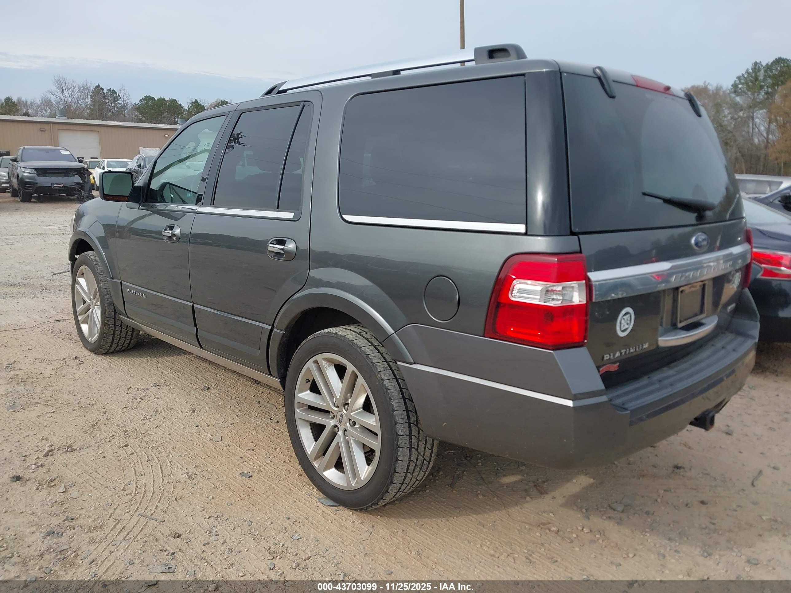 FORD EXPEDITION image 3
