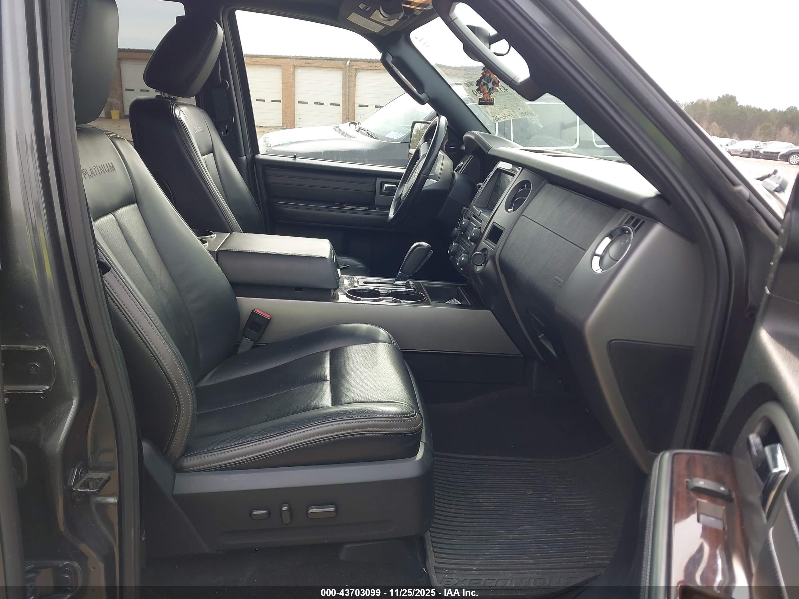 FORD EXPEDITION image 5
